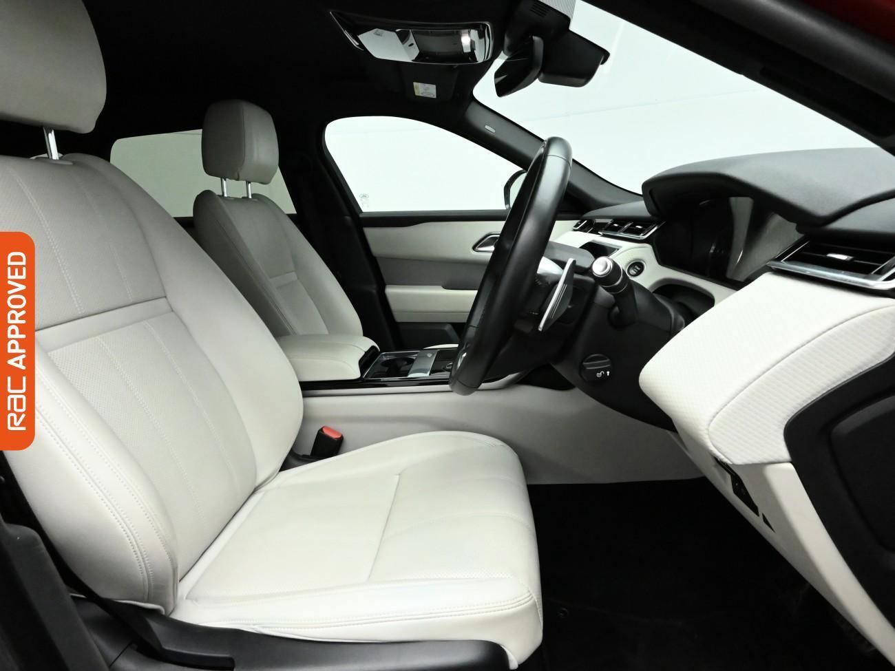 Land Rover Range Rover Velar view 11