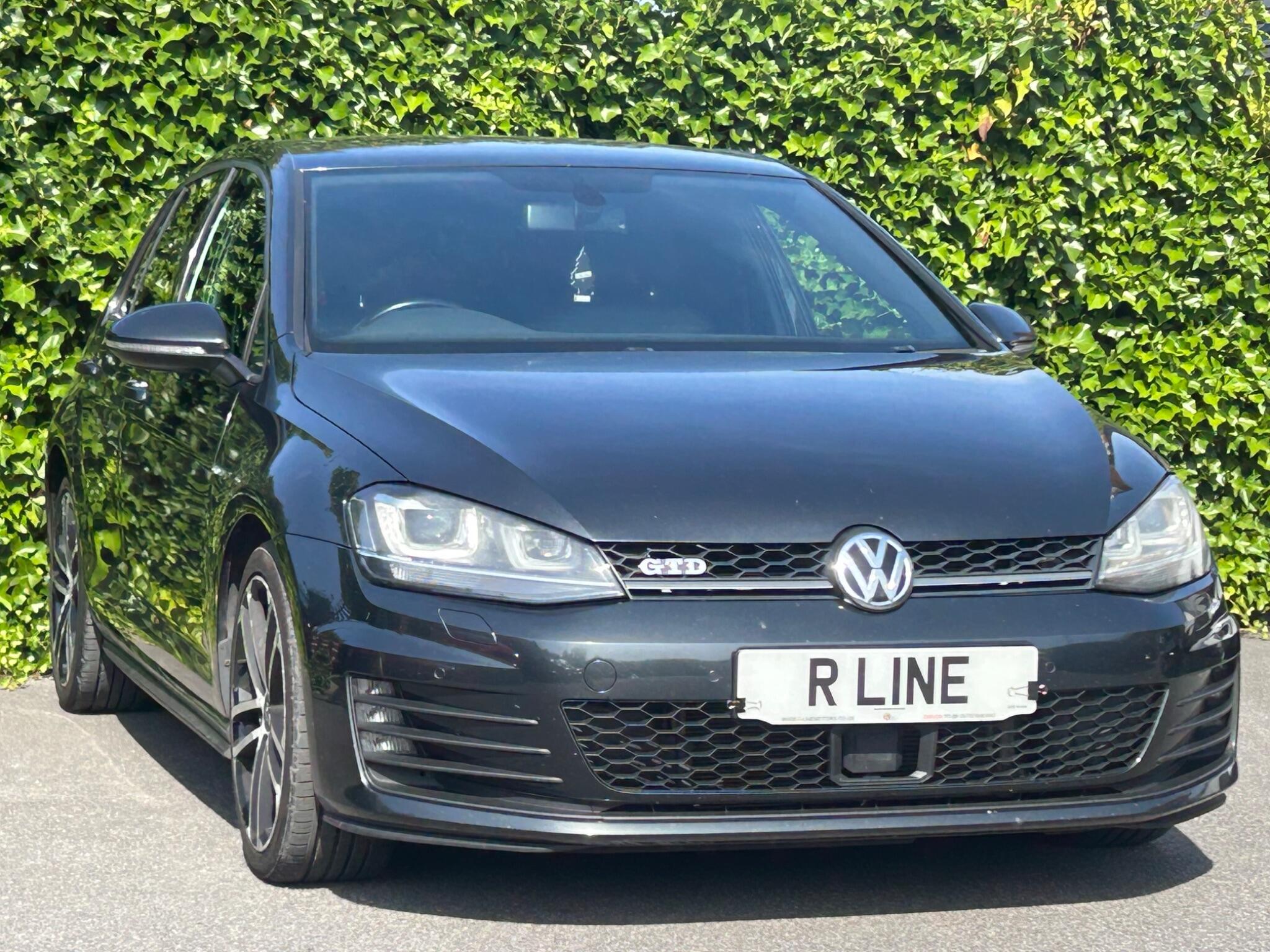 Volkswagen Golf view 3