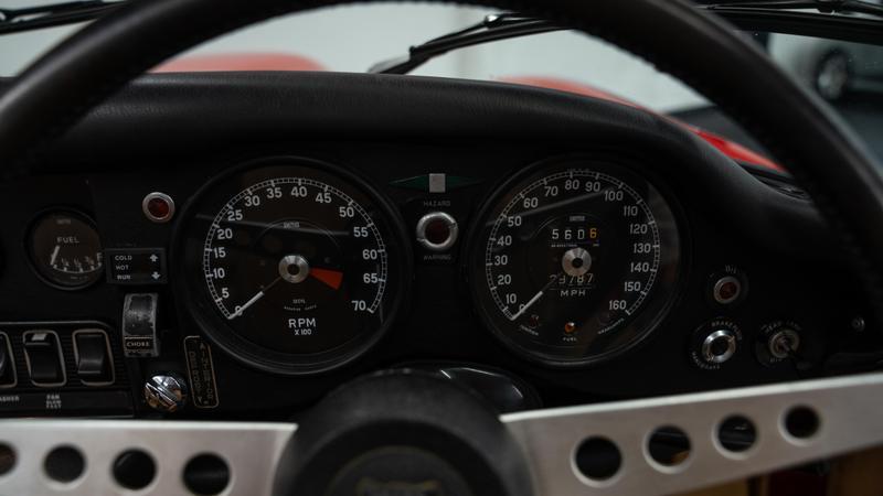 Jaguar E-Type view 23
