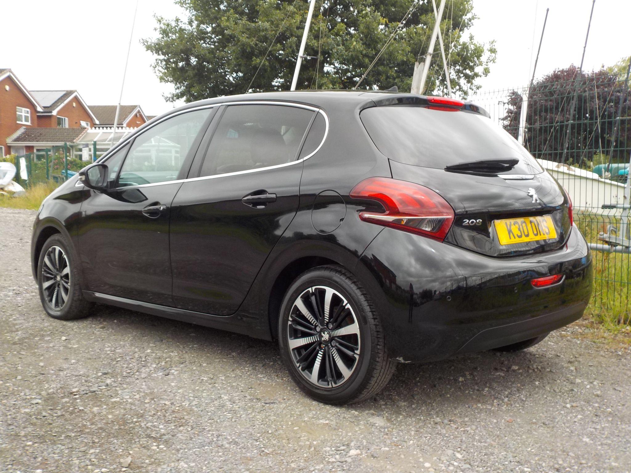 Peugeot 208 1.2 PureTech Tech Edition Euro 6 (s/s) 5dr