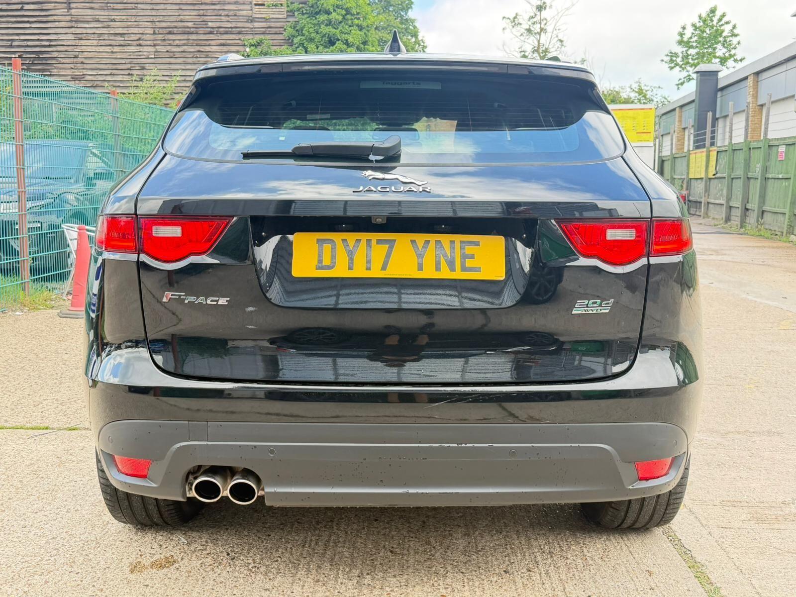 Jaguar F-Pace view 4