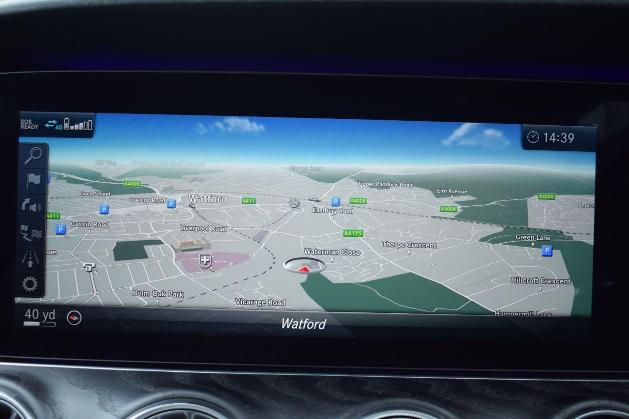 Mercedes-Benz E-Class view 22