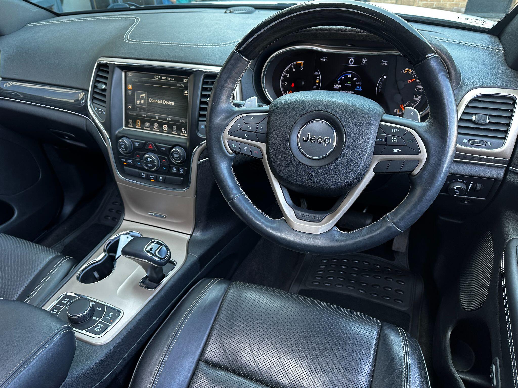 Jeep Grand Cherokee view 7