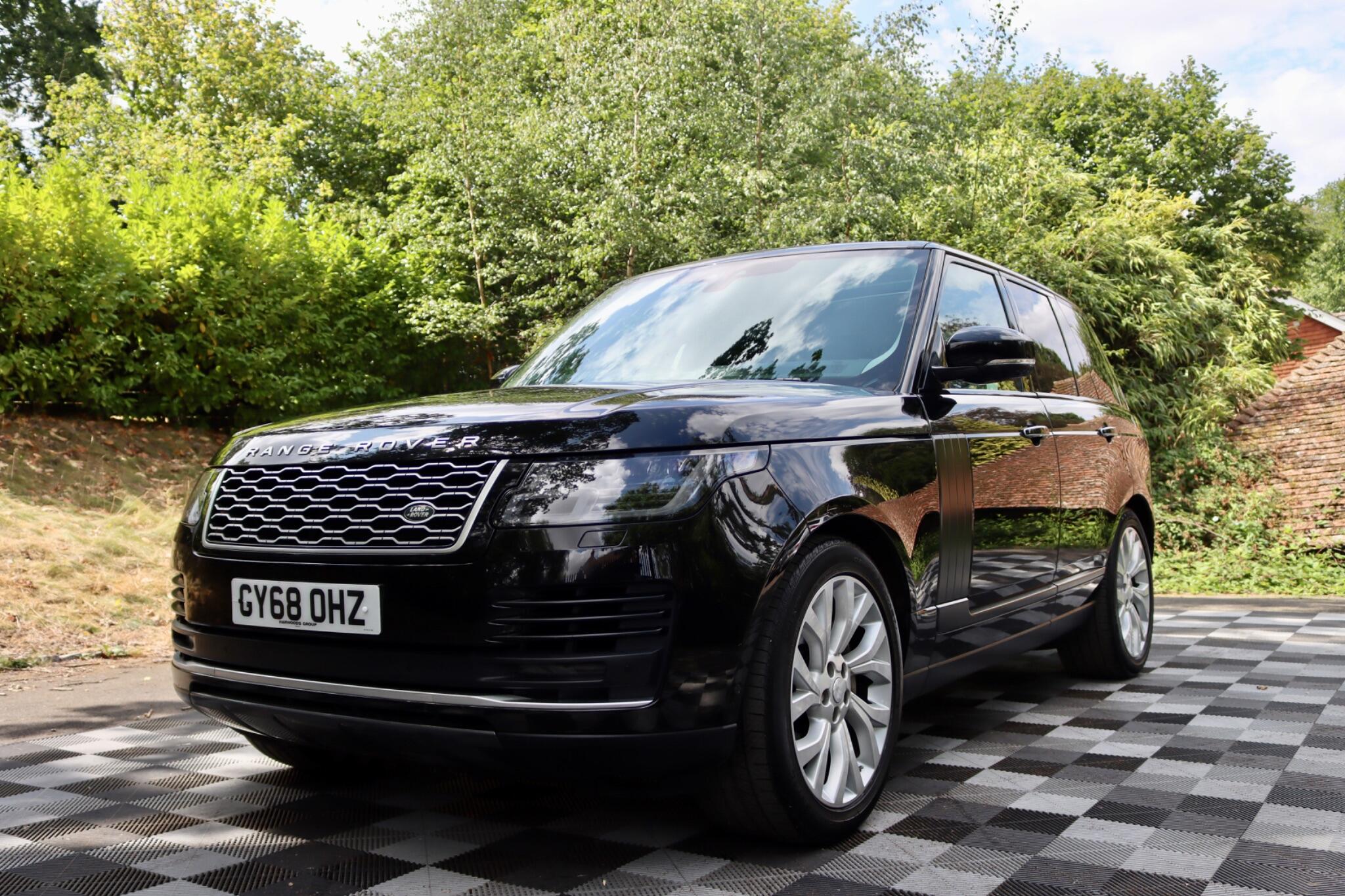 Land Rover Range Rover view 35