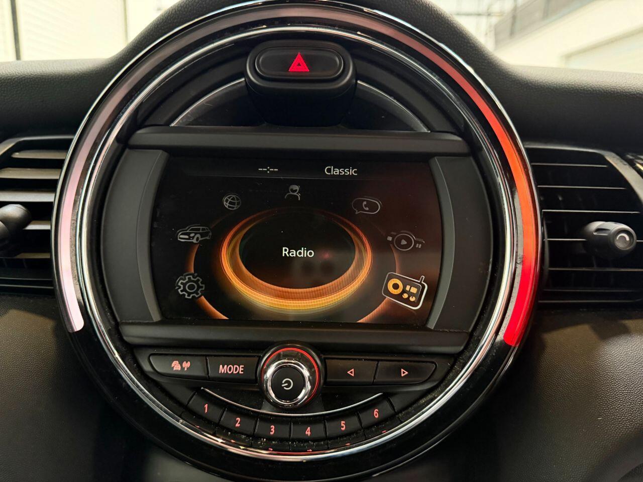 Mini Hatch view 7