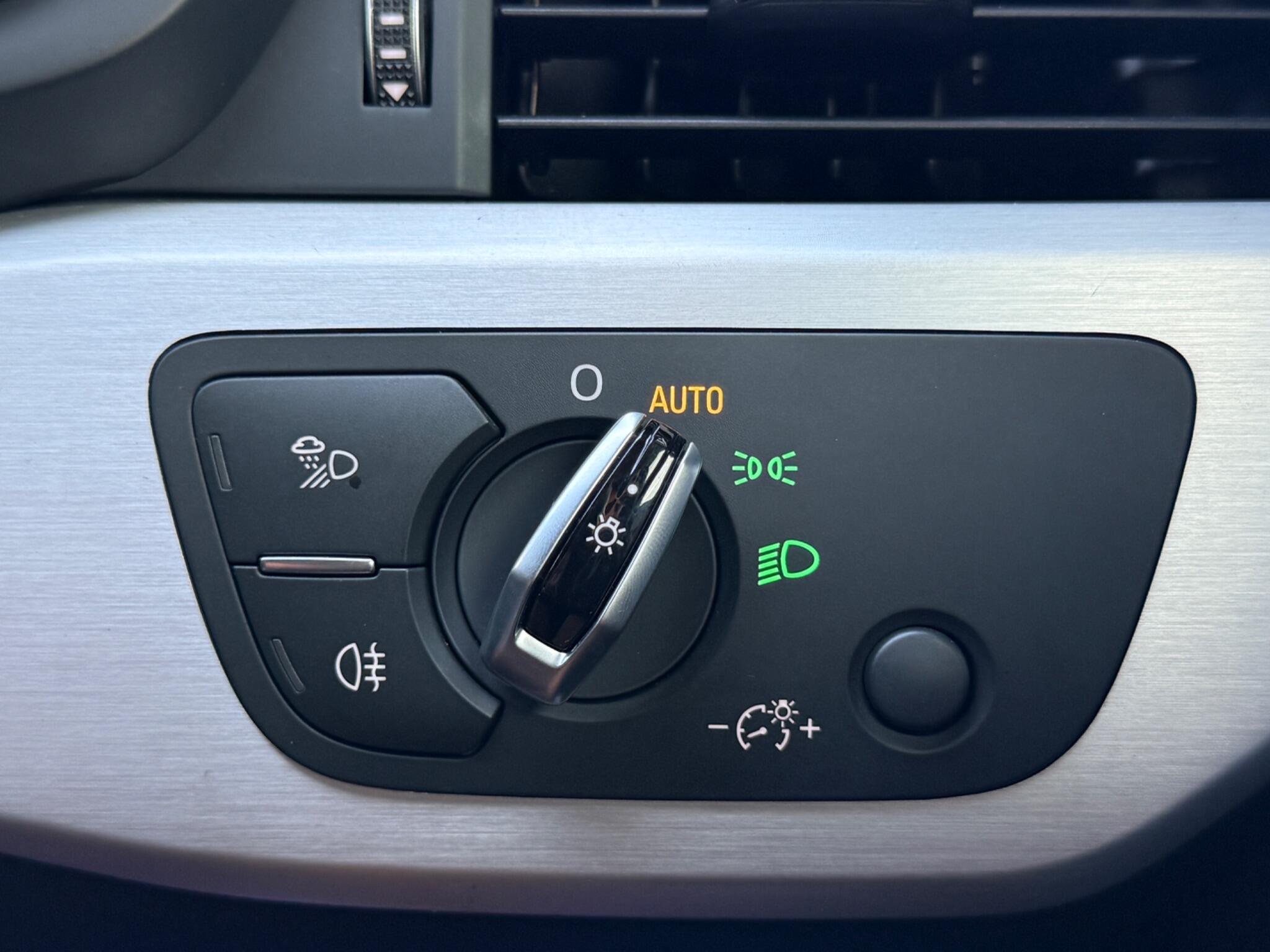 Audi S5 - Image 75