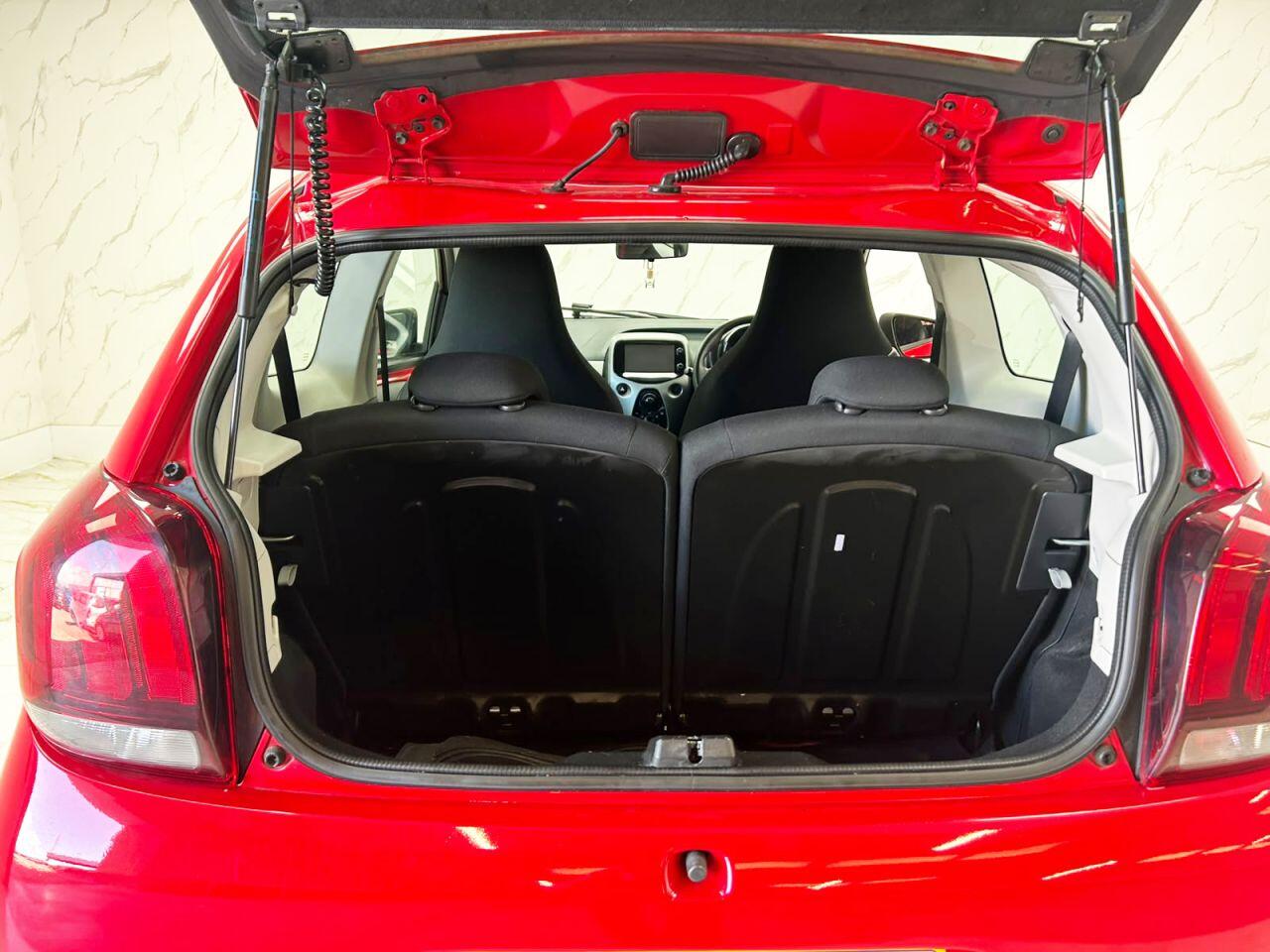 Peugeot 108 view 21