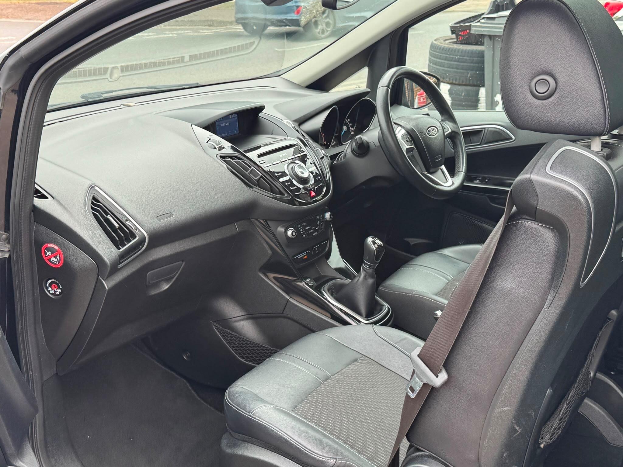 Ford B-Max view 31