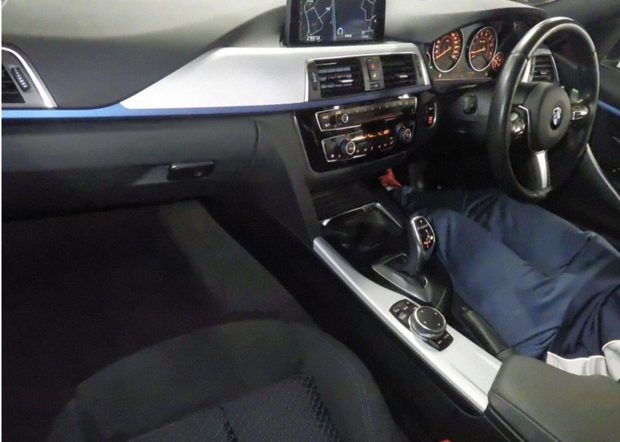 BMW 3 Series view 5