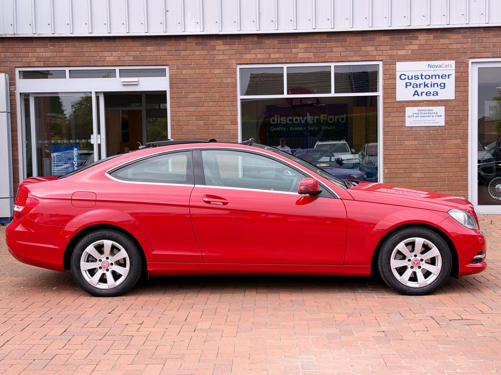Mercedes-Benz C-Class view 16