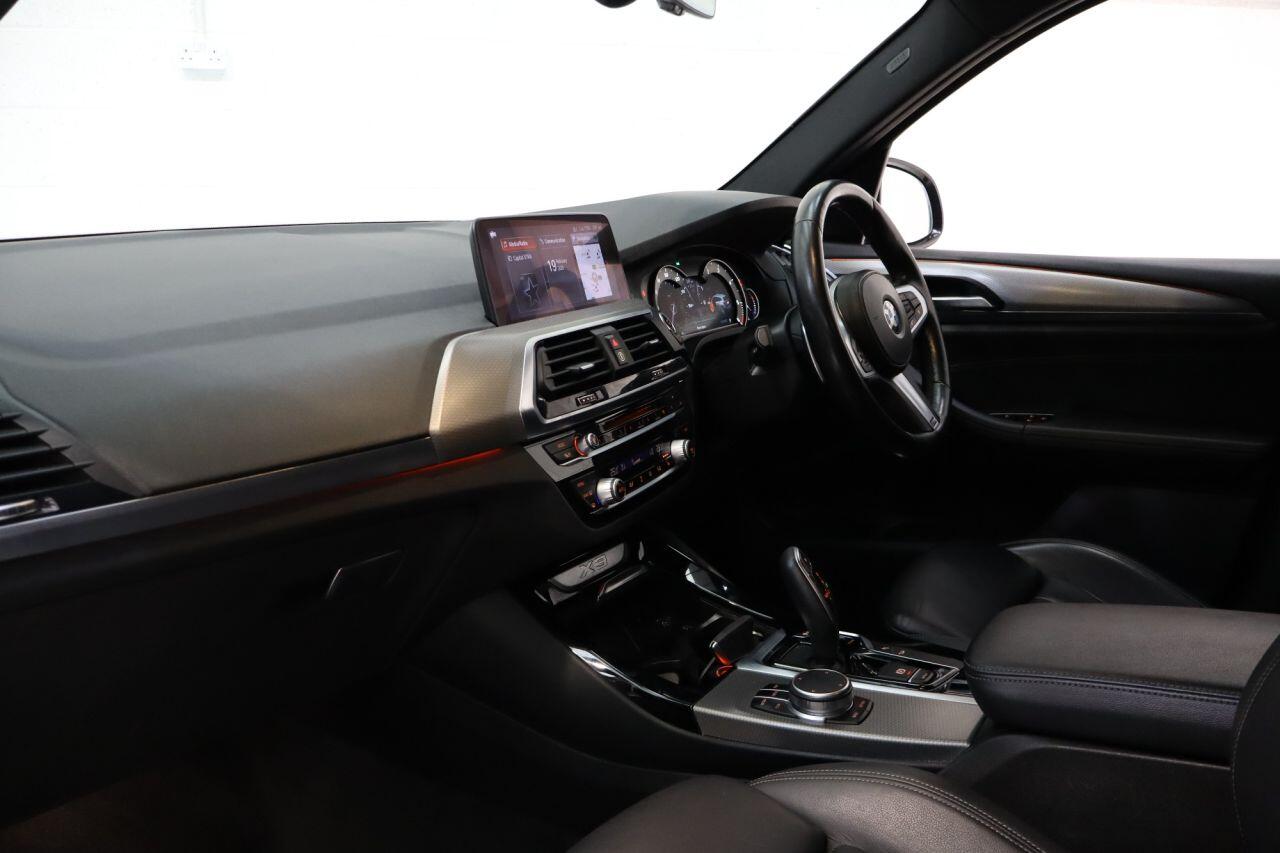 BMW X3 view 11