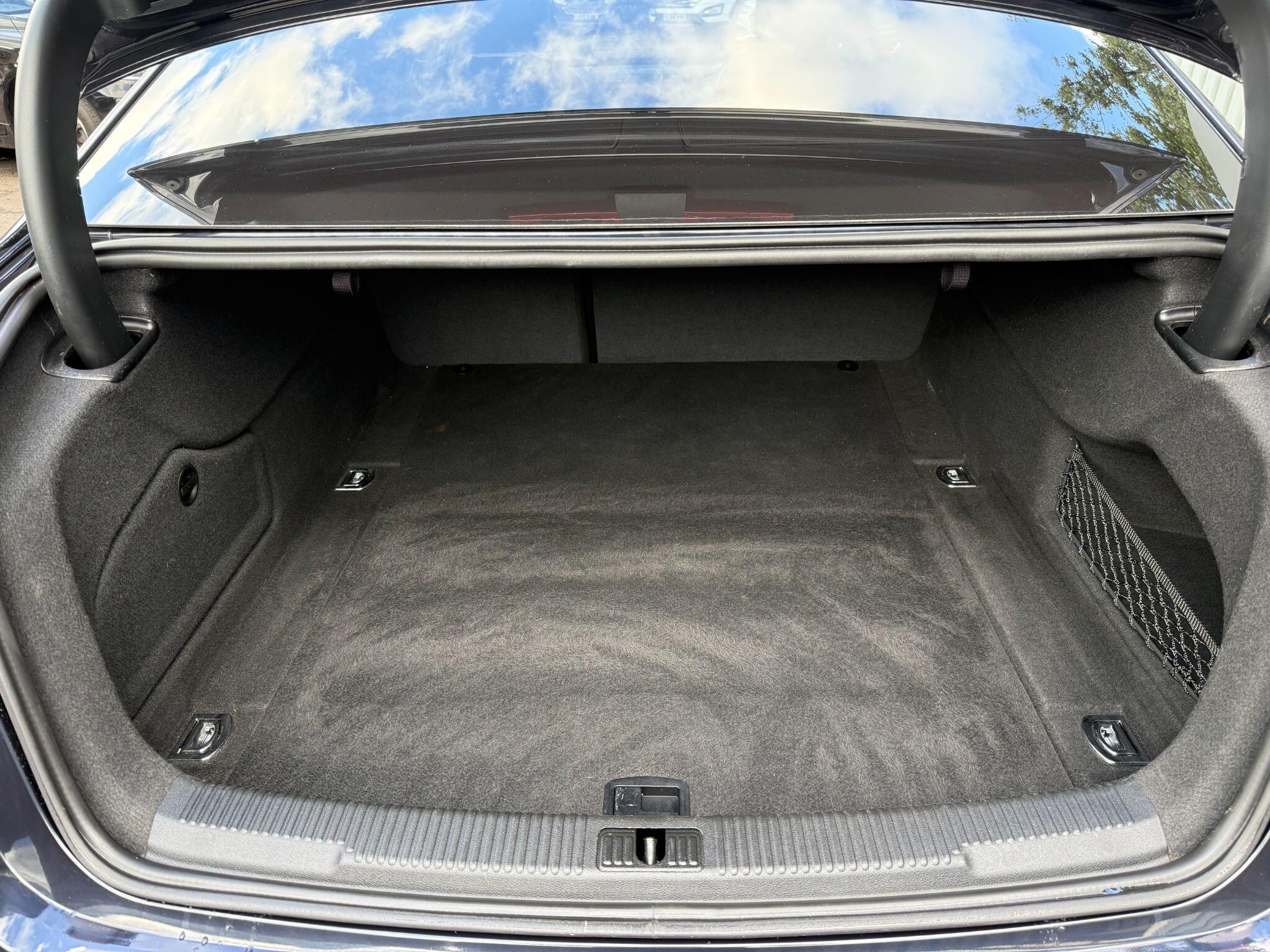 Audi A6 view 40