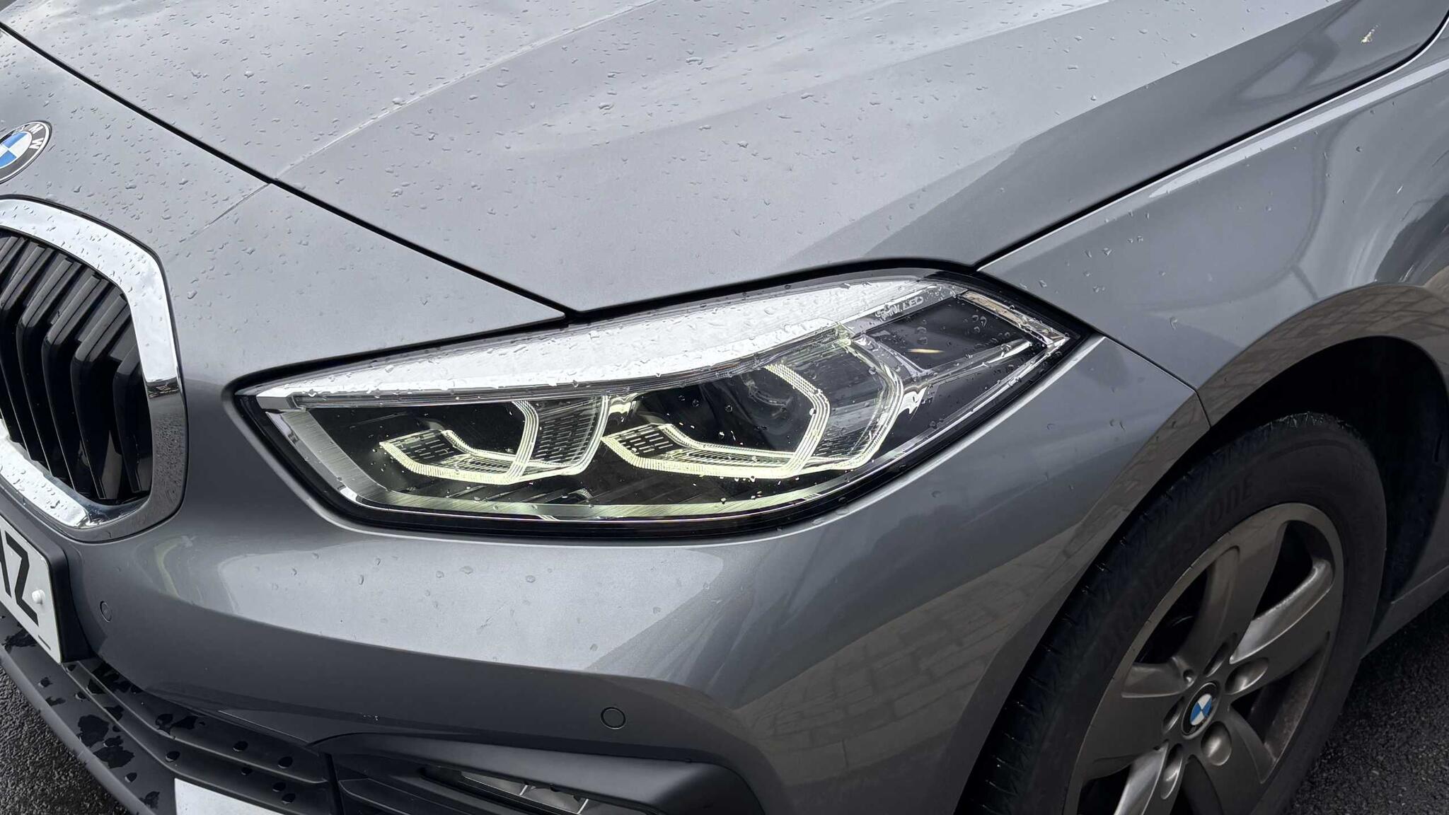 BMW 1 Series view 38