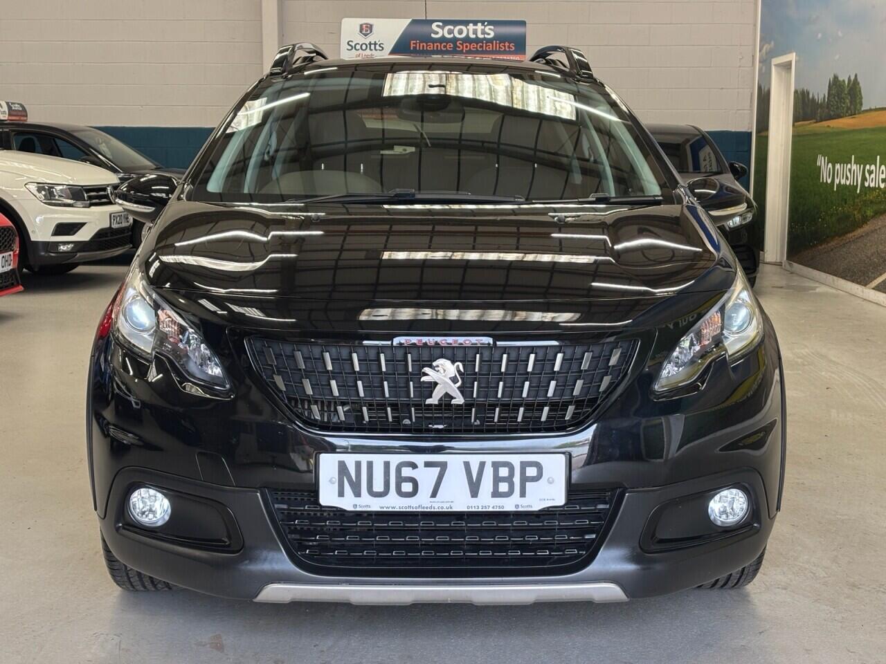 Peugeot 2008 view 2
