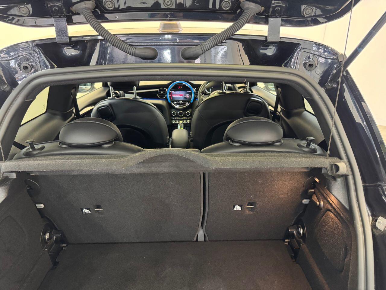 Mini Electric Hatch view 56