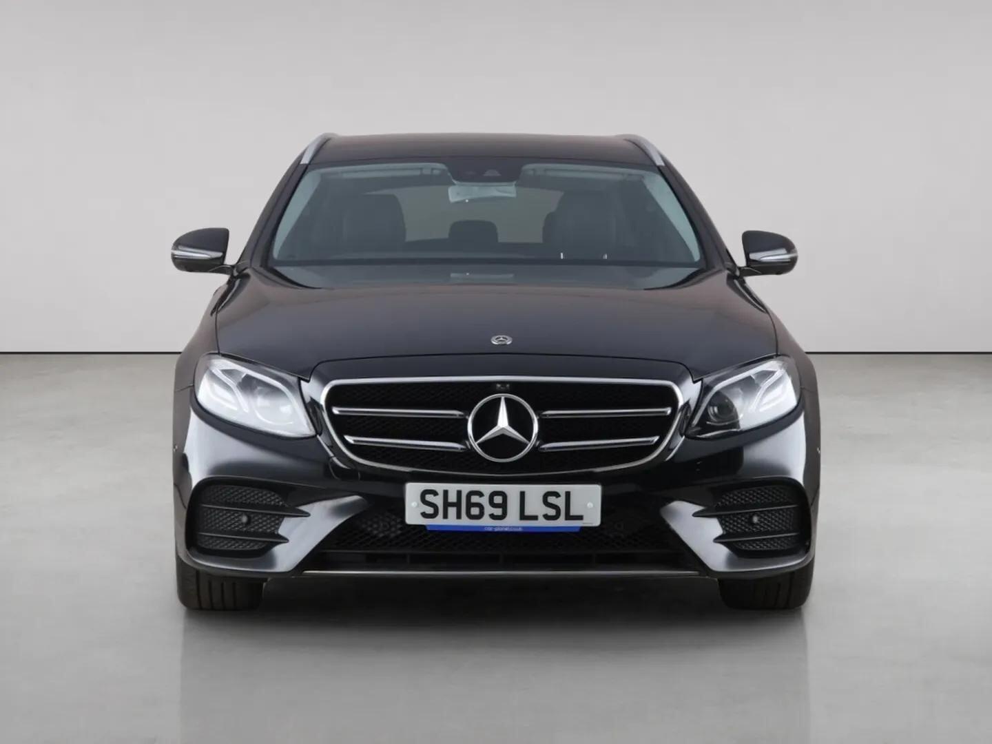 Mercedes-Benz E-Class view 5