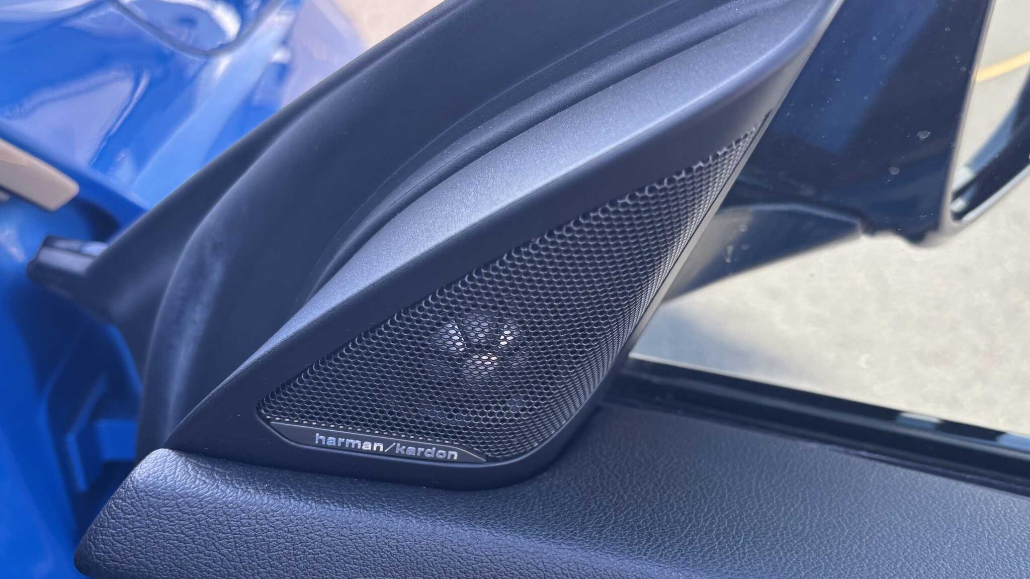 BMW 2 Series view 30