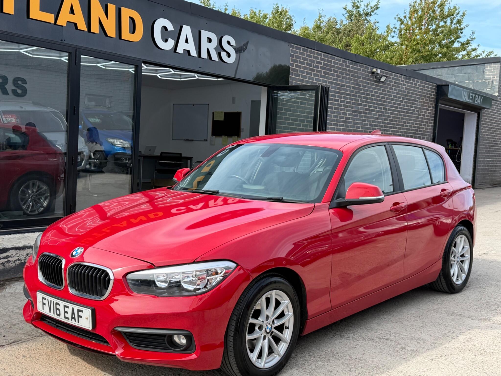BMW 1 Series view 7