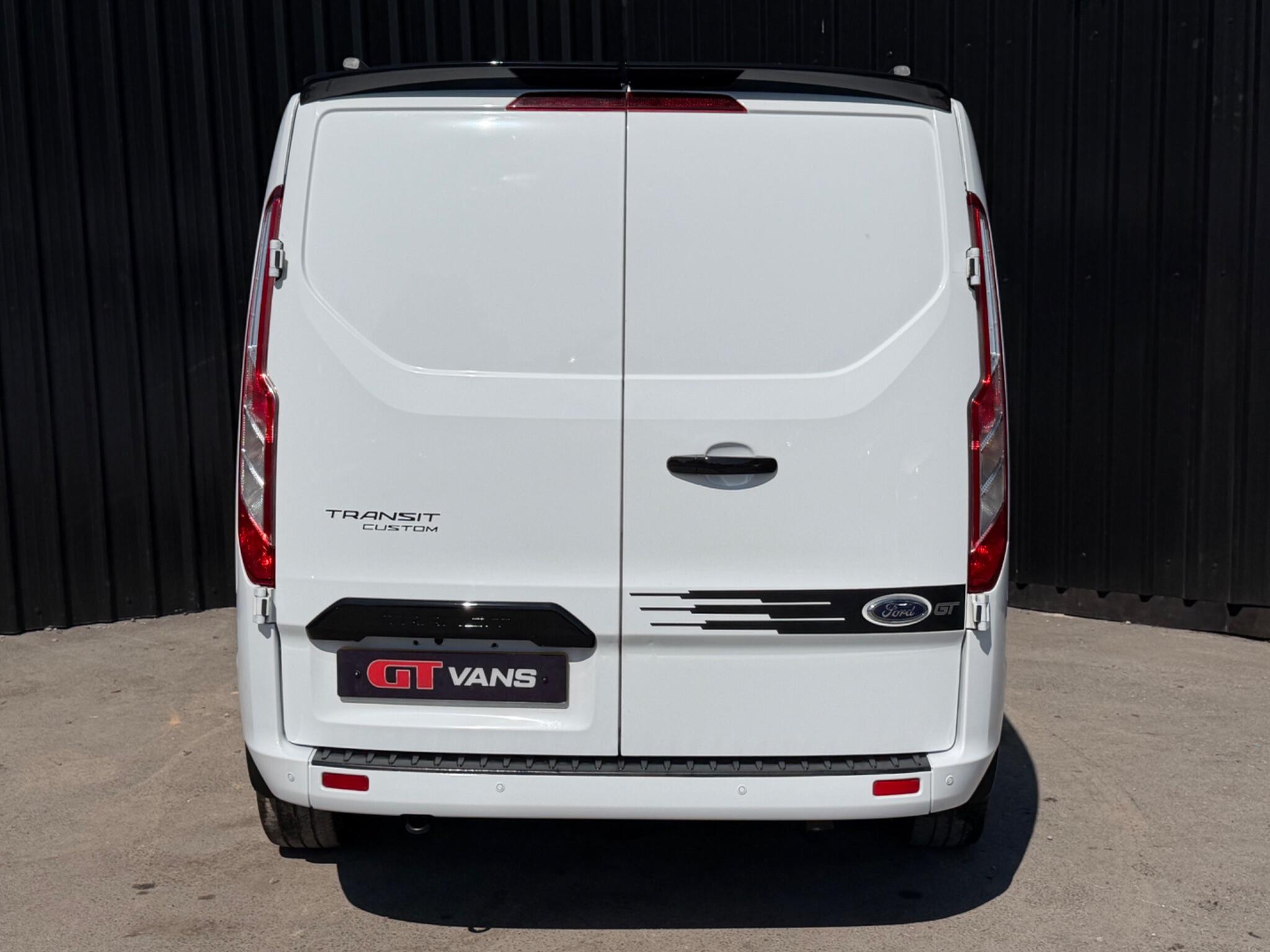 Ford Transit Custom view 14