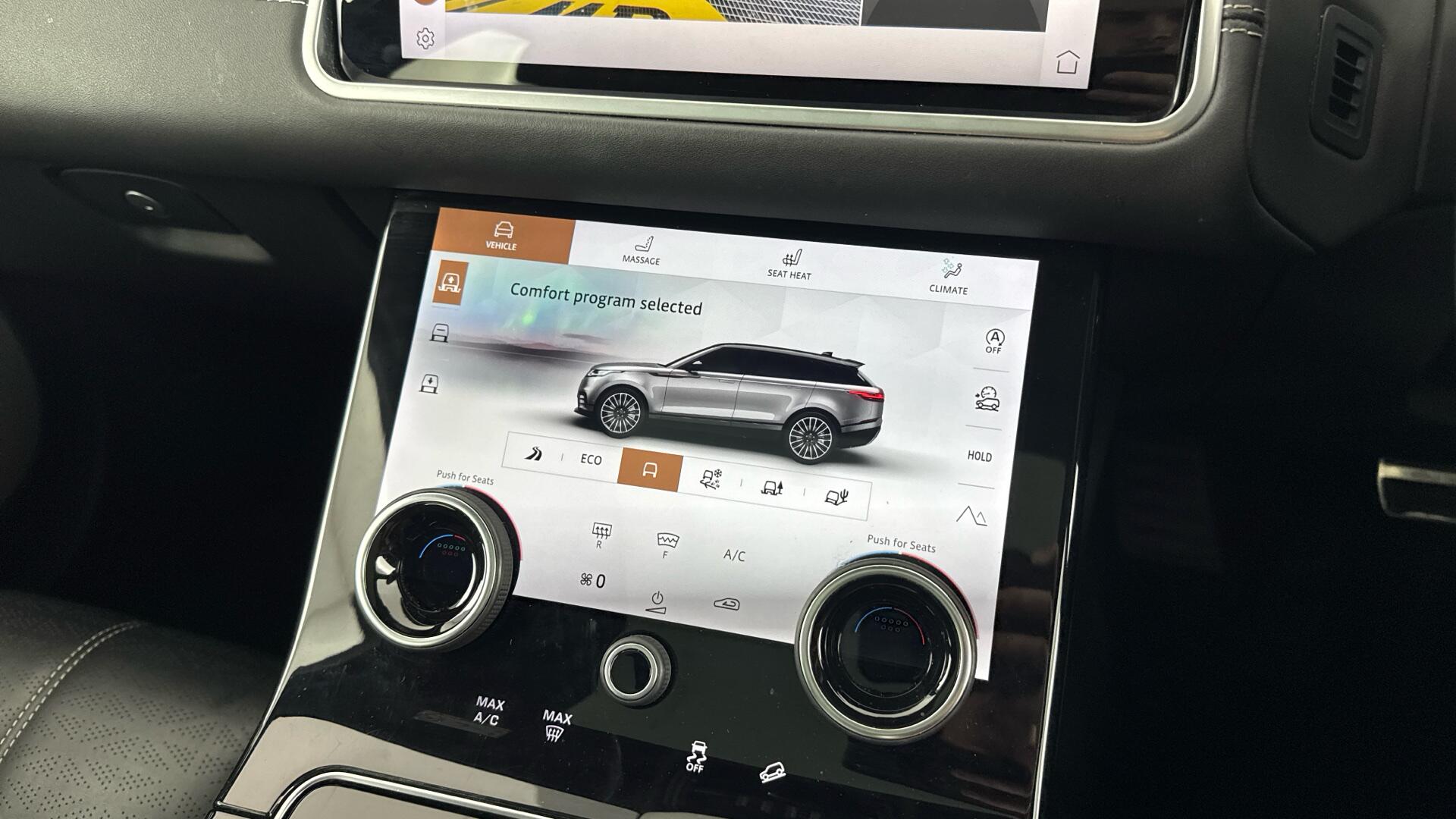 Land Rover Range Rover Velar view 38