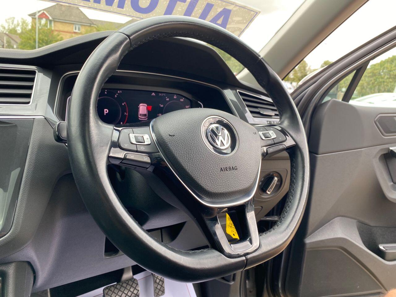 Volkswagen Tiguan view 28