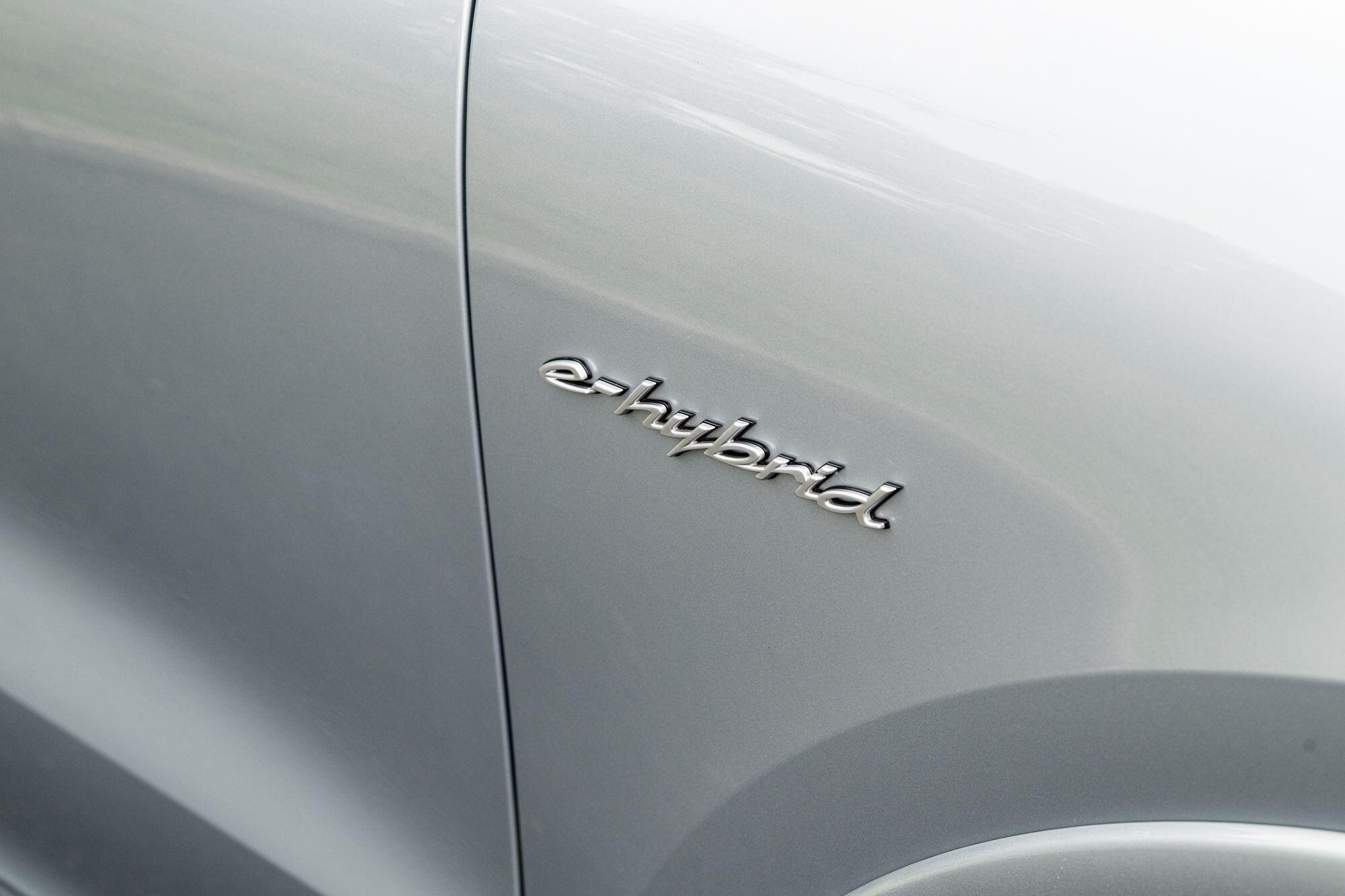 Porsche Cayenne view 15