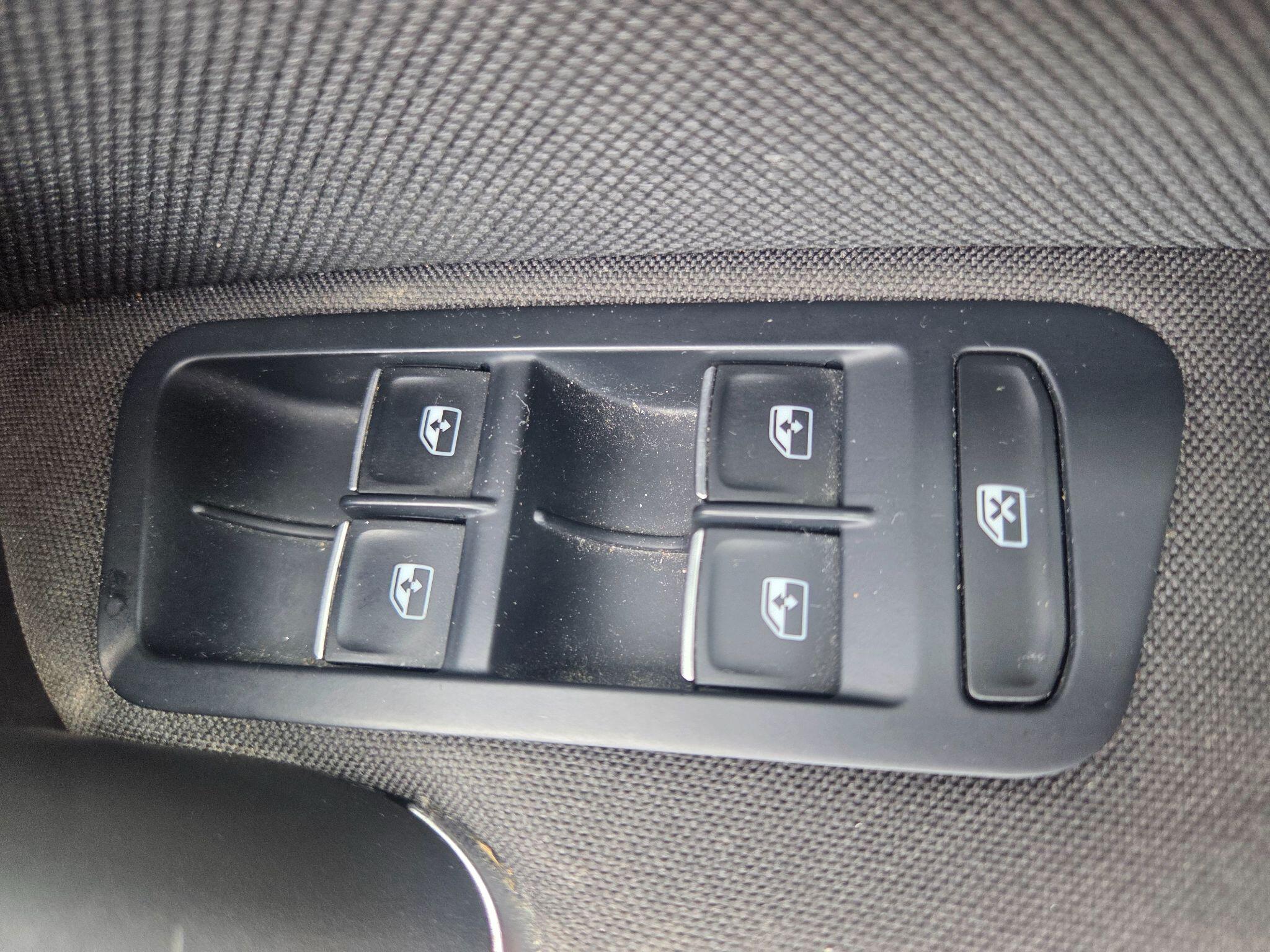 Volkswagen Golf view 15