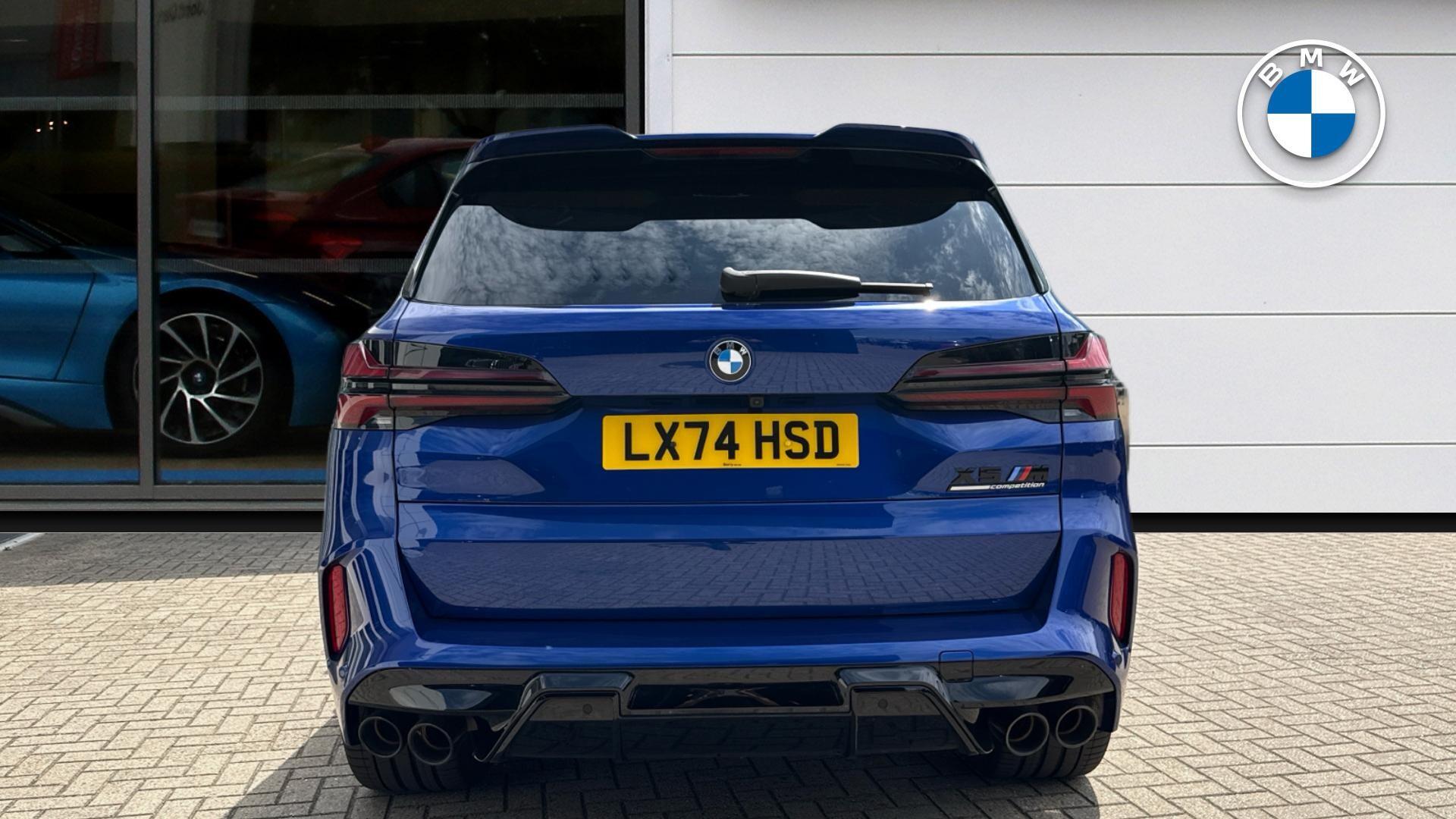 BMW X5 M view 15