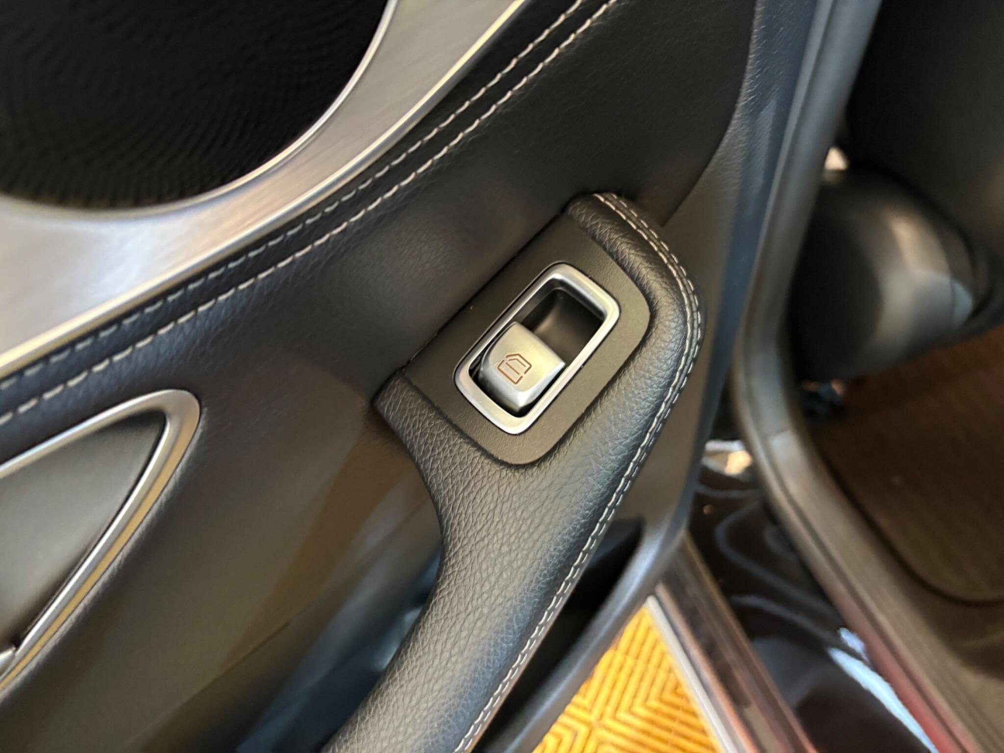 Mercedes-Benz C Class view 50