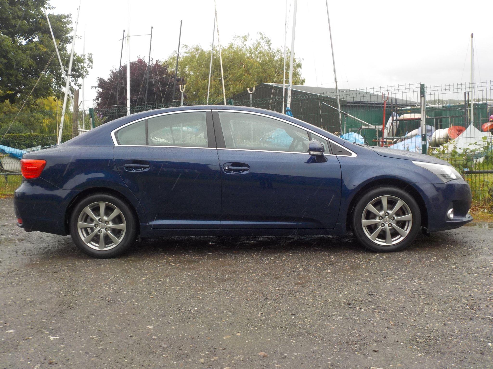 Toyota Avensis 2.0 D-4D Icon Plus Euro 5 4dr