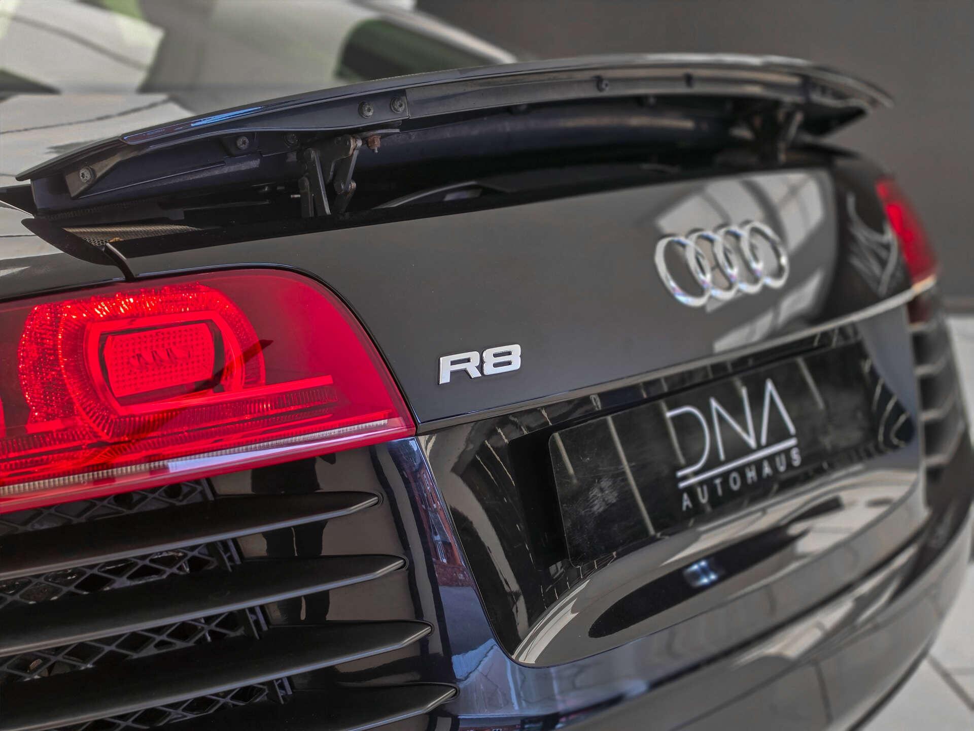 Audi R8 view 38