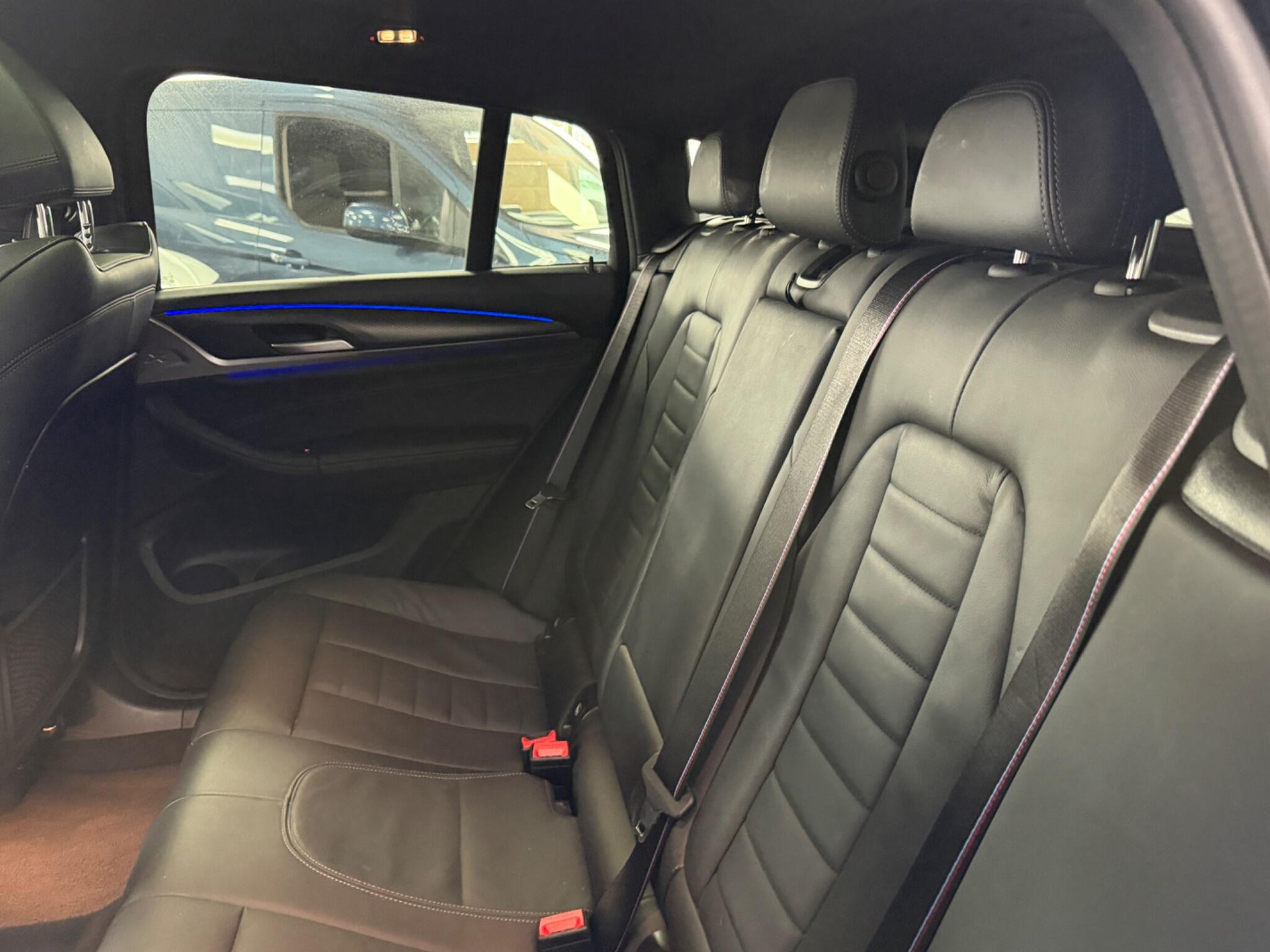 BMW X4 view 26