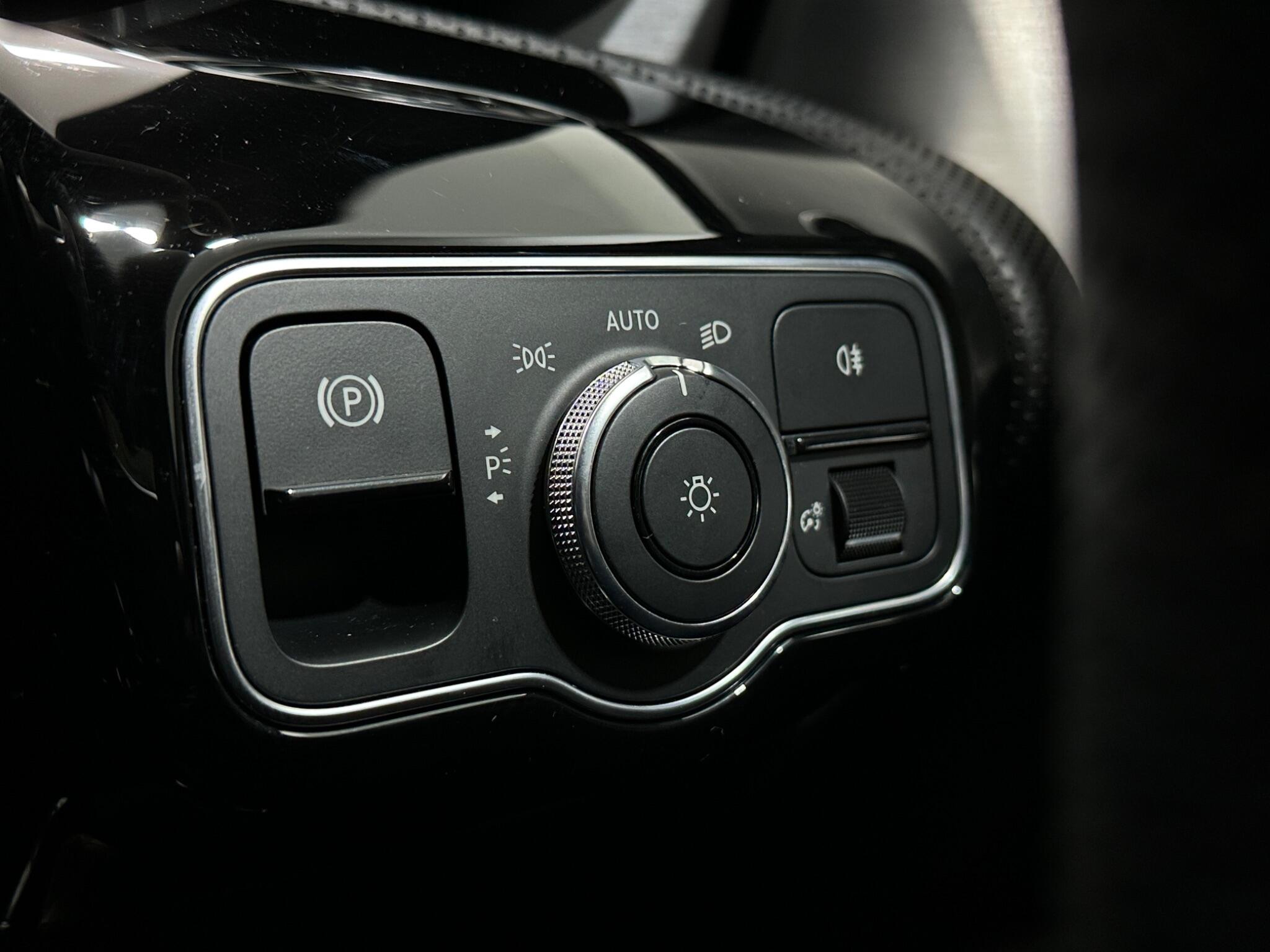 Mercedes-Benz A-Class view 18