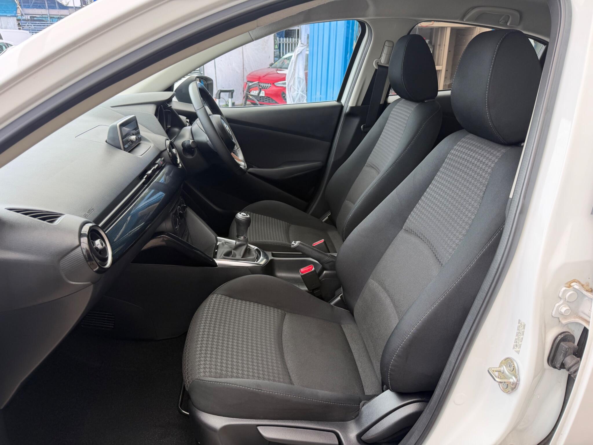 Mazda Skyactiv-G view 21