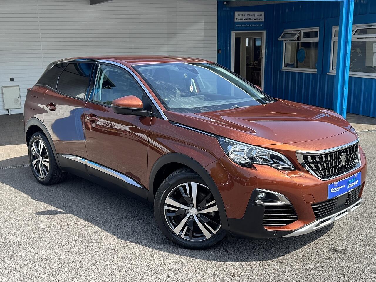 Peugeot 3008 main image