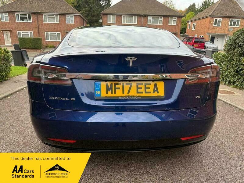 2017 Tesla Model S image 12