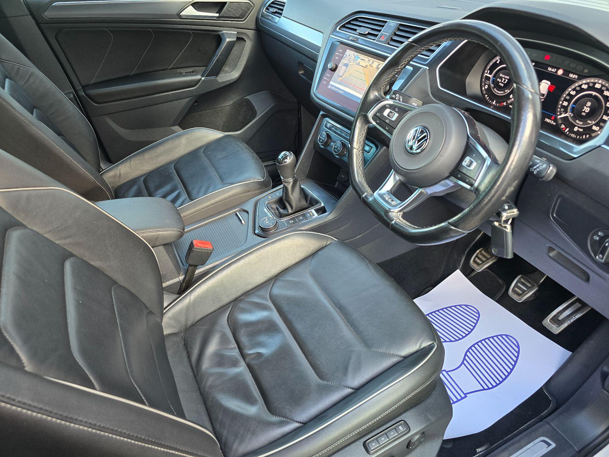 Volkswagen Tiguan view 14