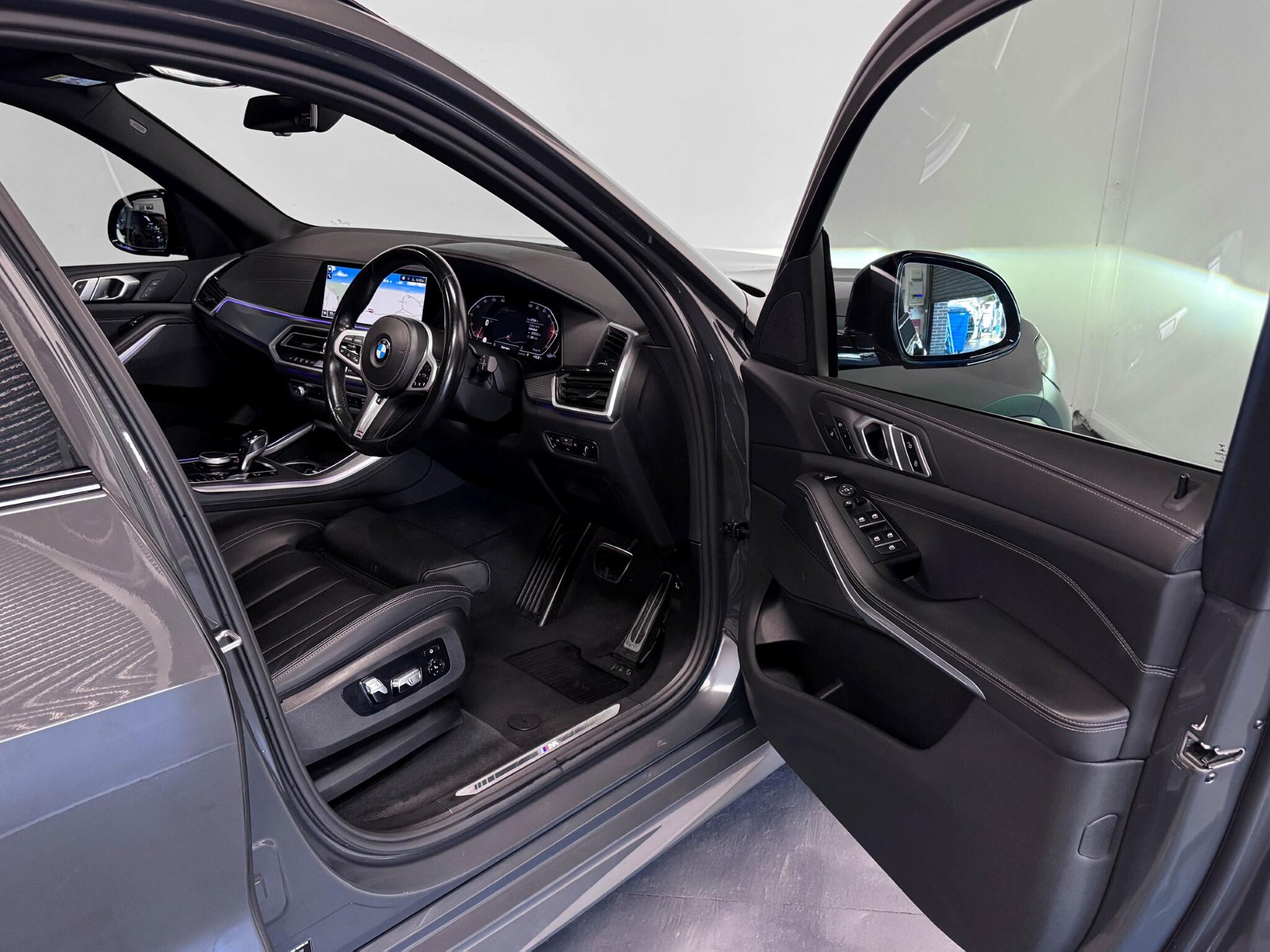 BMW X5 view 30