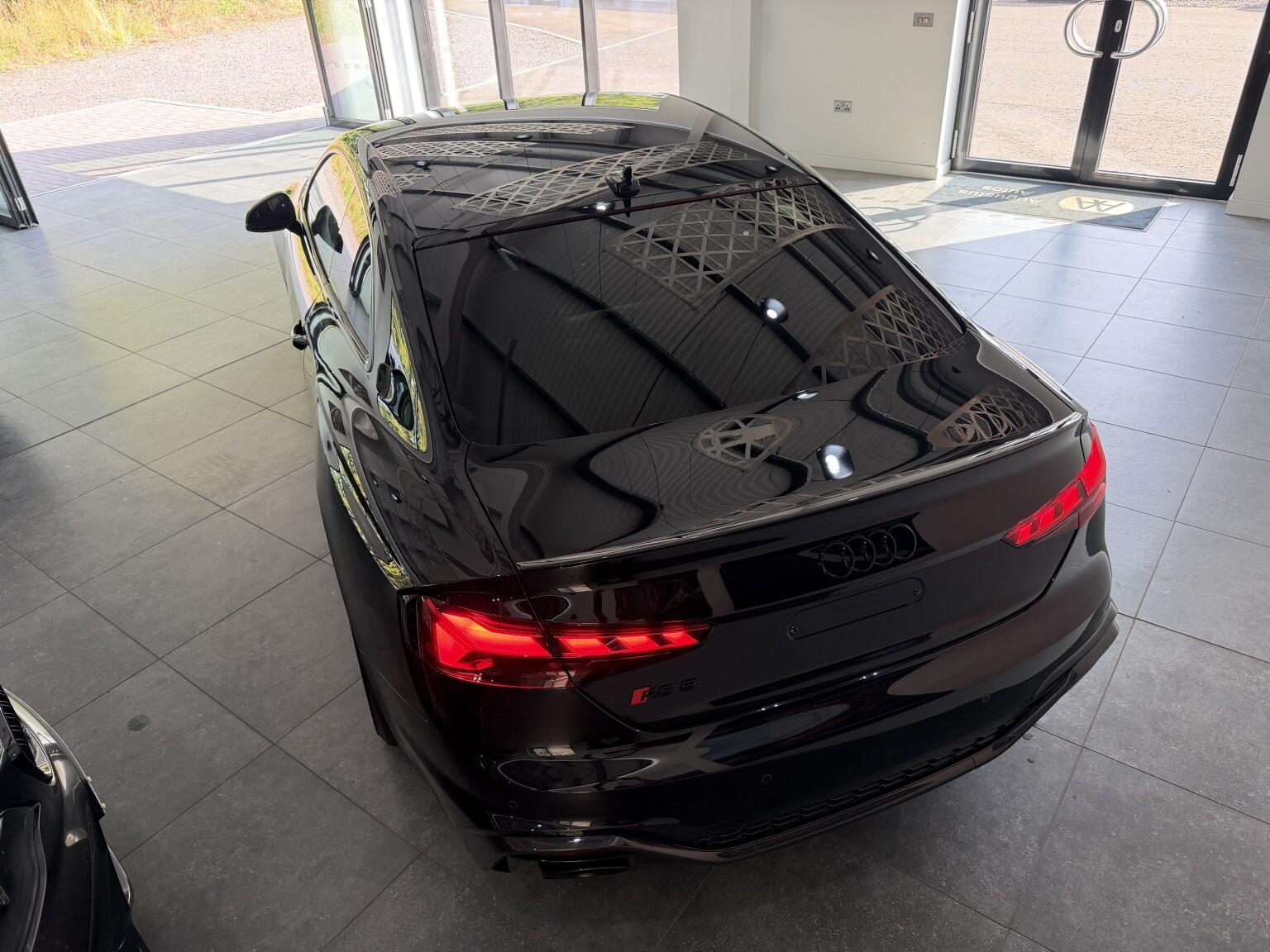 Audi RS5 view 37