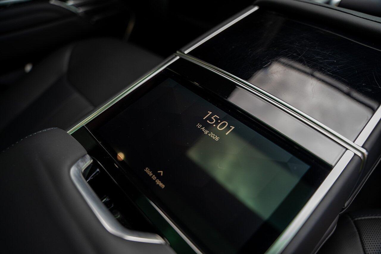 Land Rover Range Rover view 75