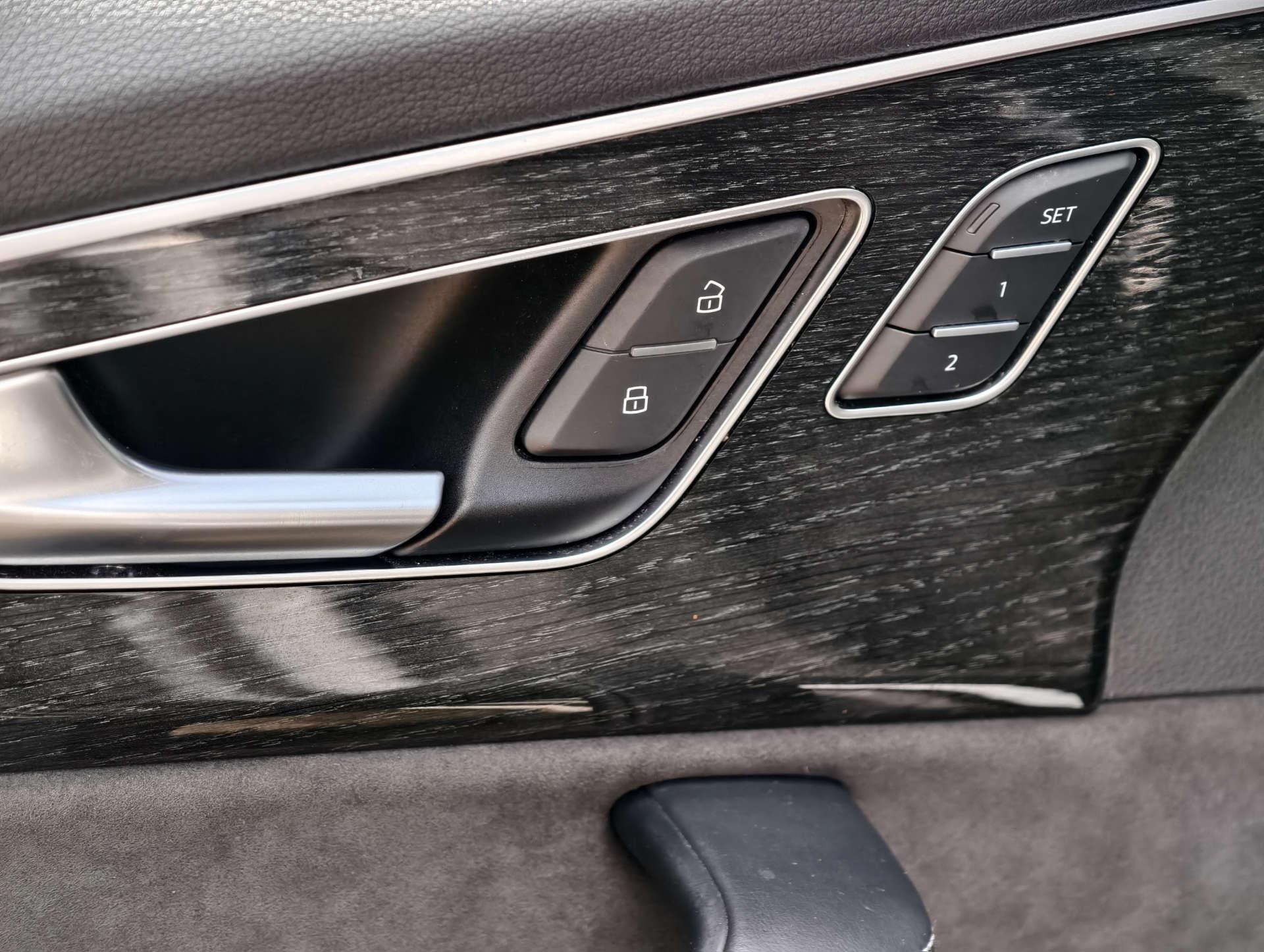 Audi SQ7 view 33