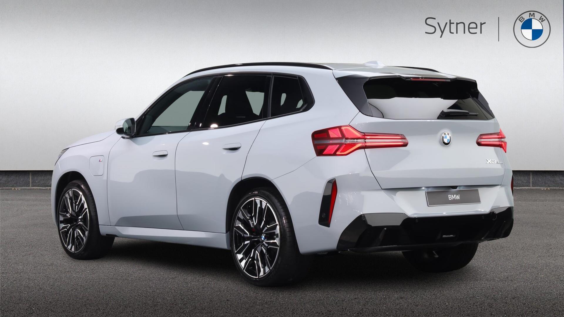 BMW X3 view 2