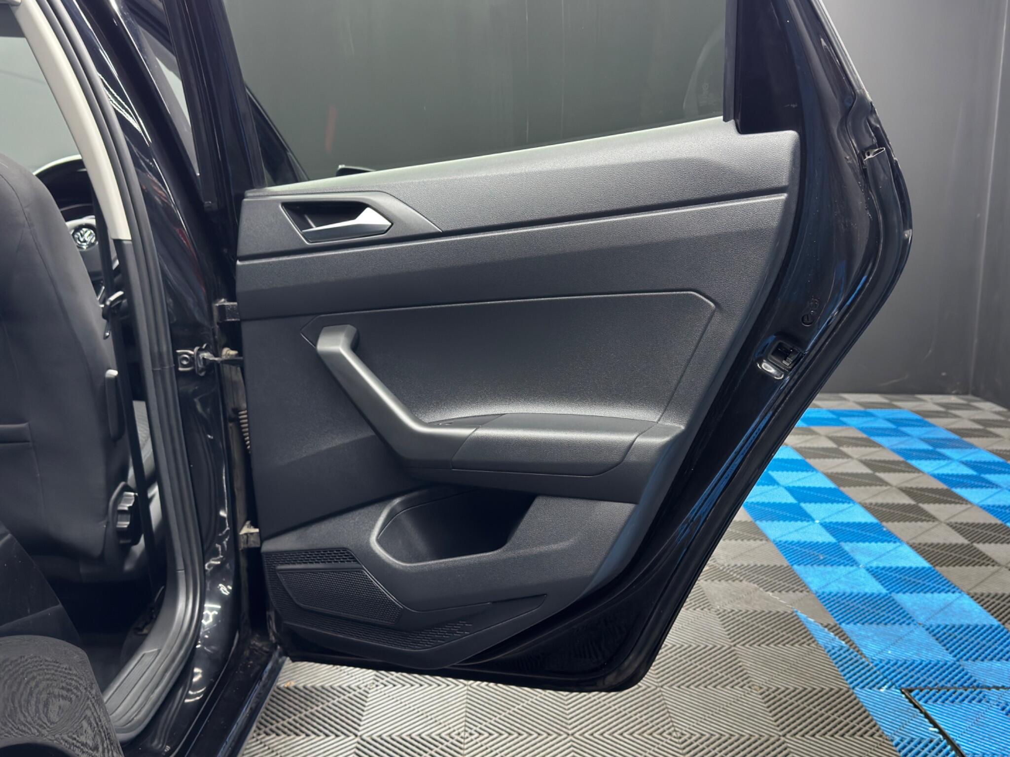 Volkswagen Polo view 41