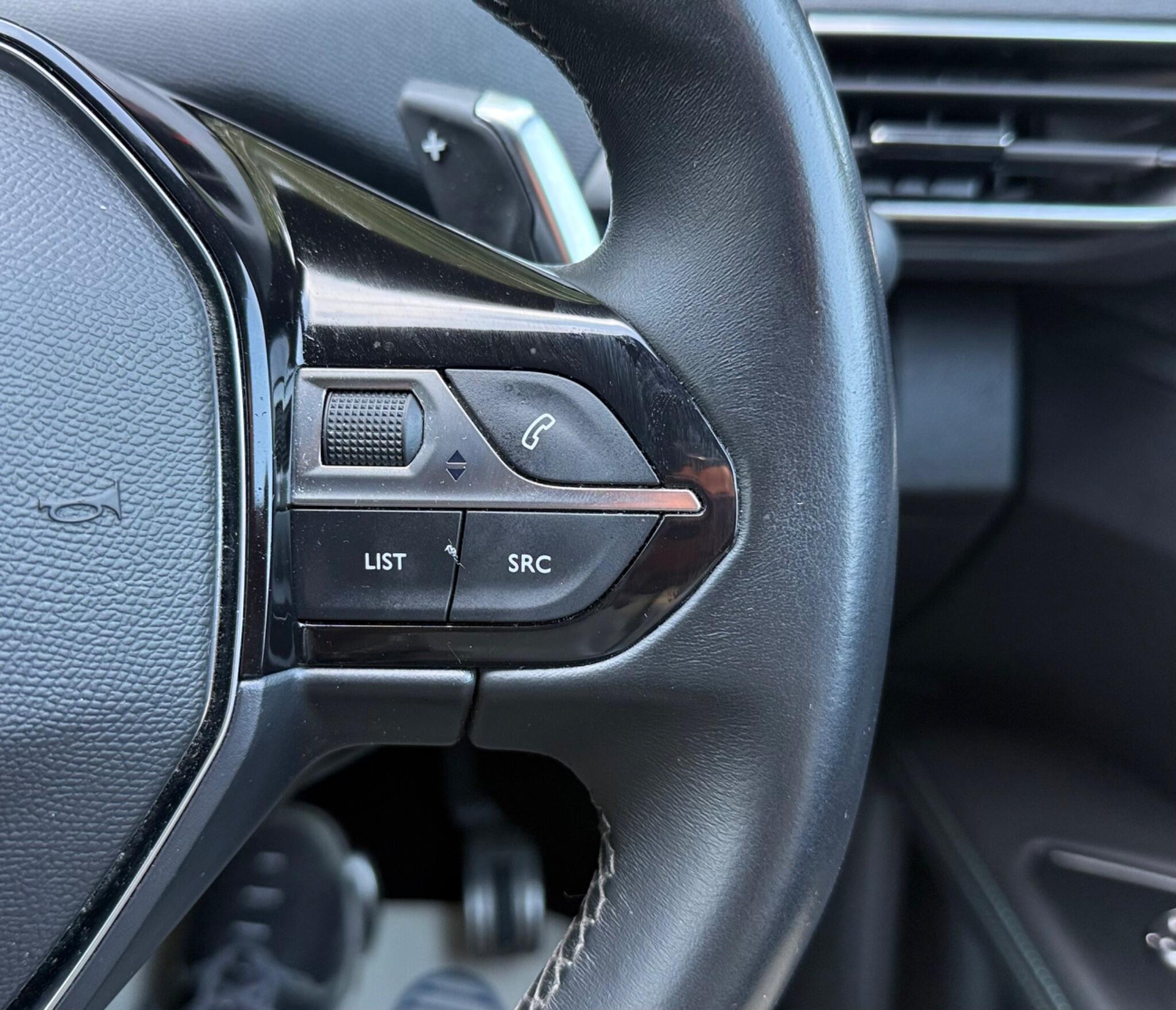 Peugeot 5008 view 18