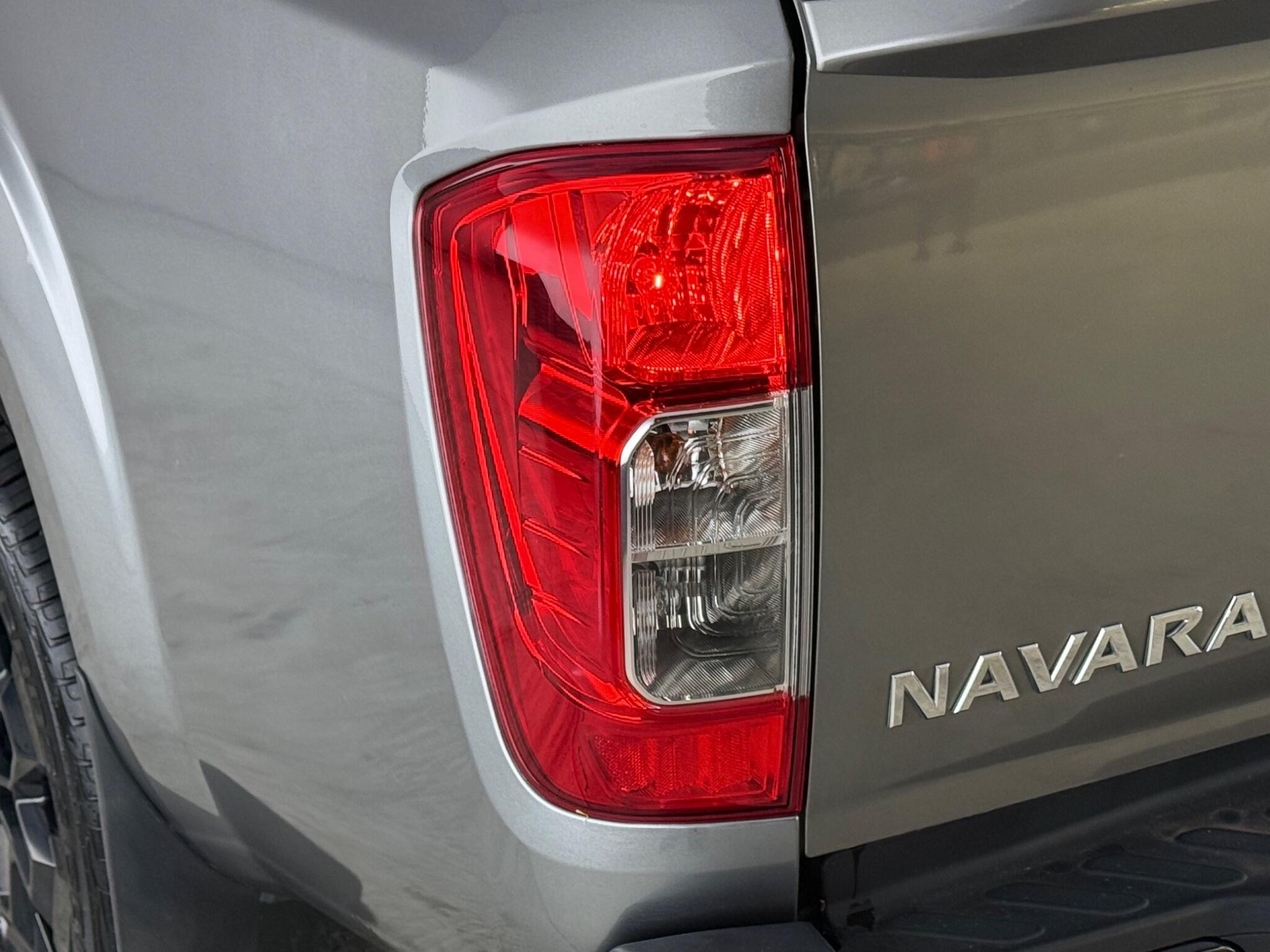 Nissan Navara view 12