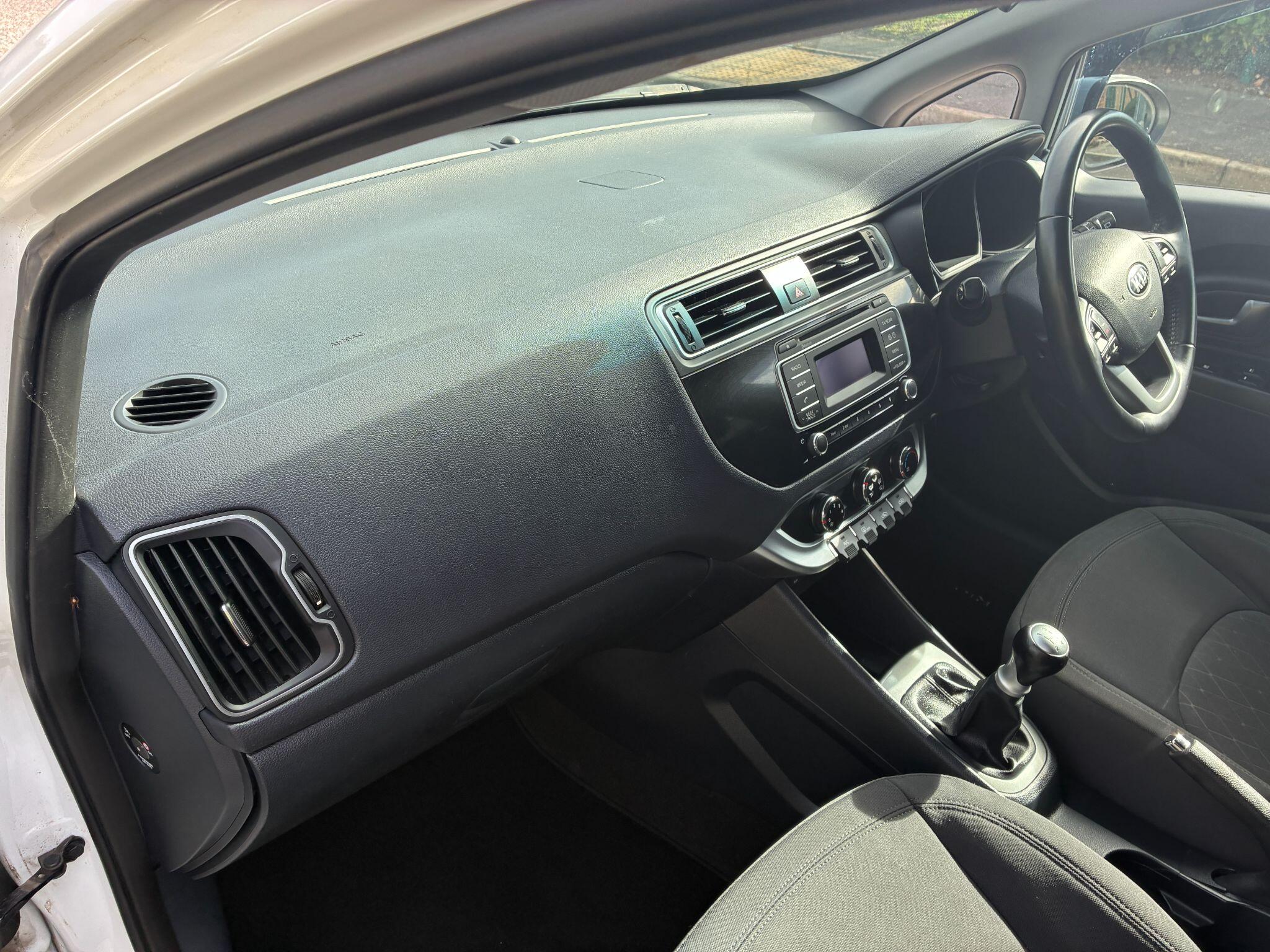 Kia Rio view 8