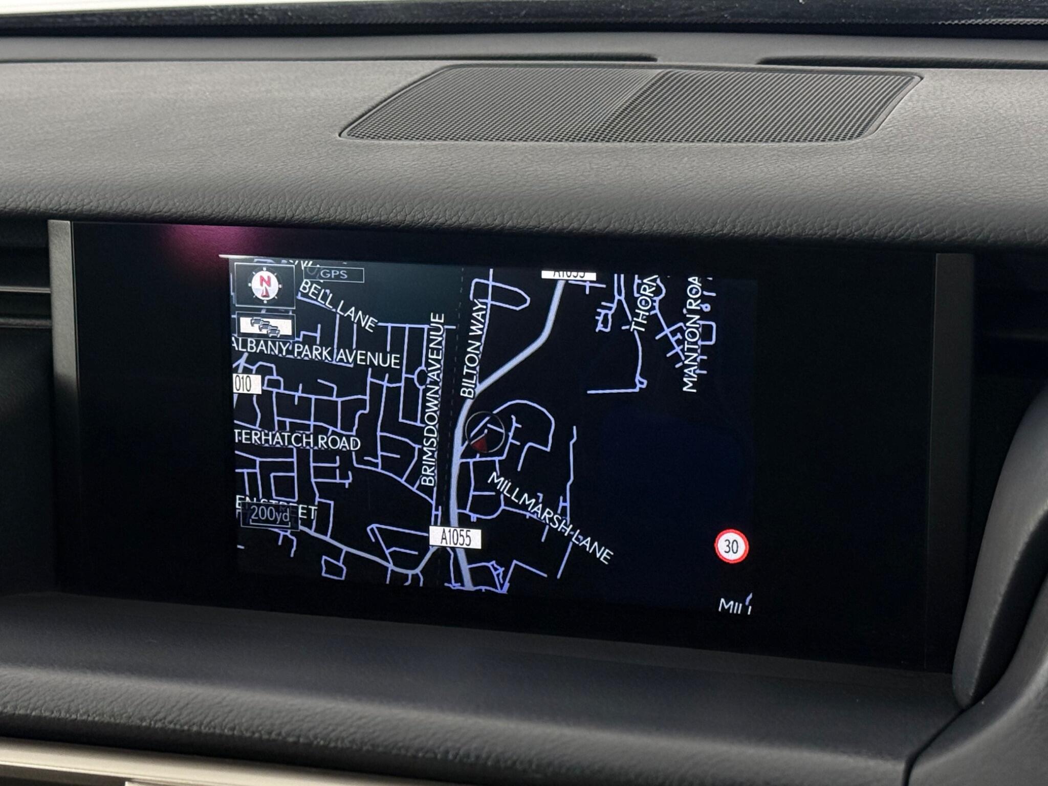 Lexus Is view 27