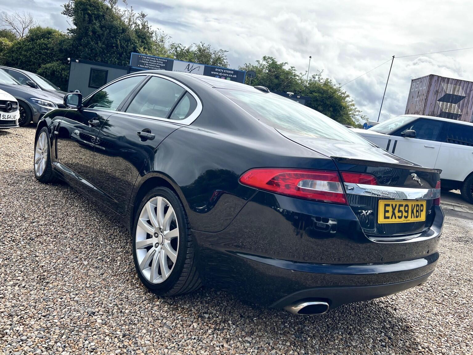 Jaguar XF view 7