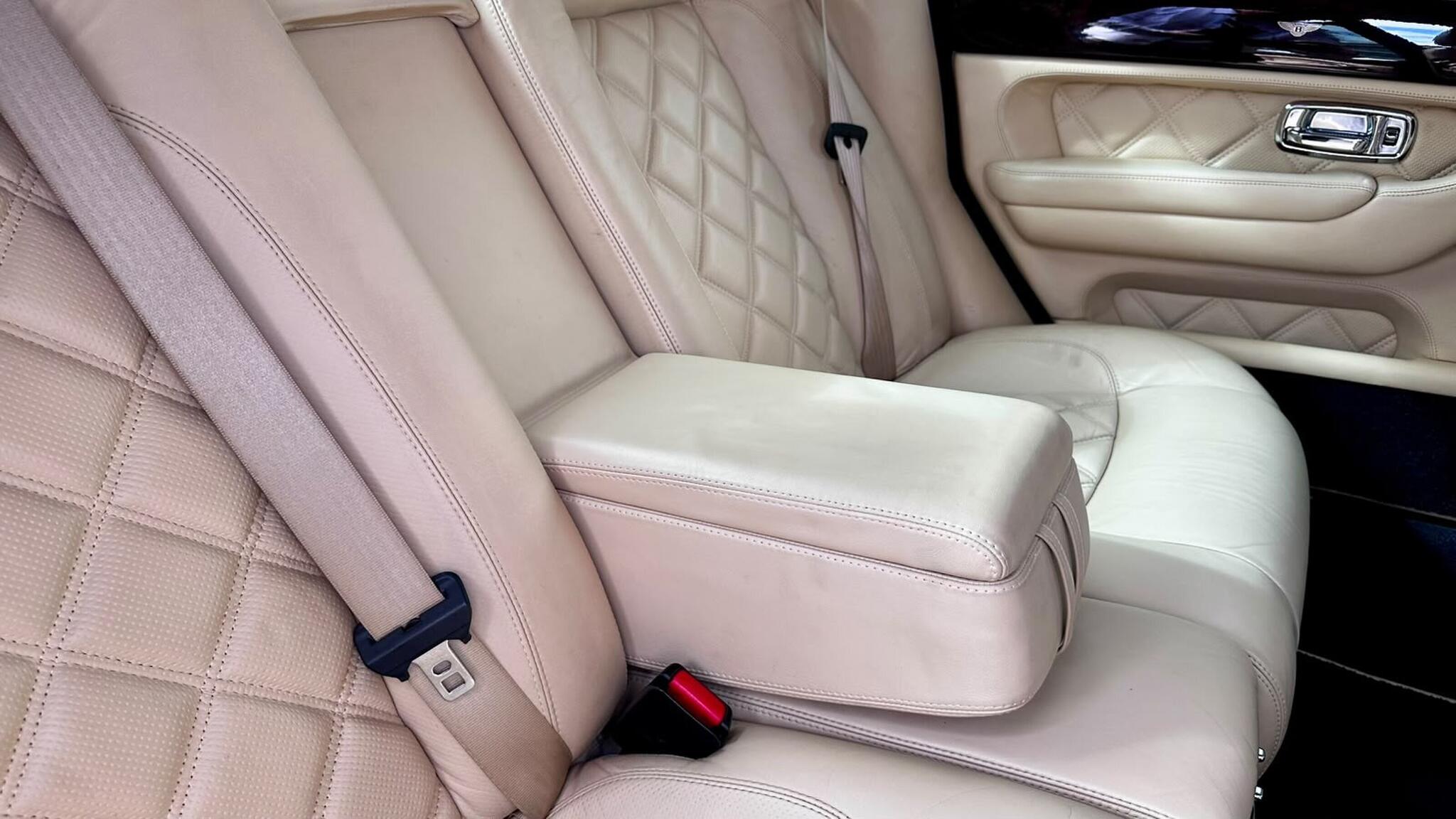 Bentley Arnage view 29