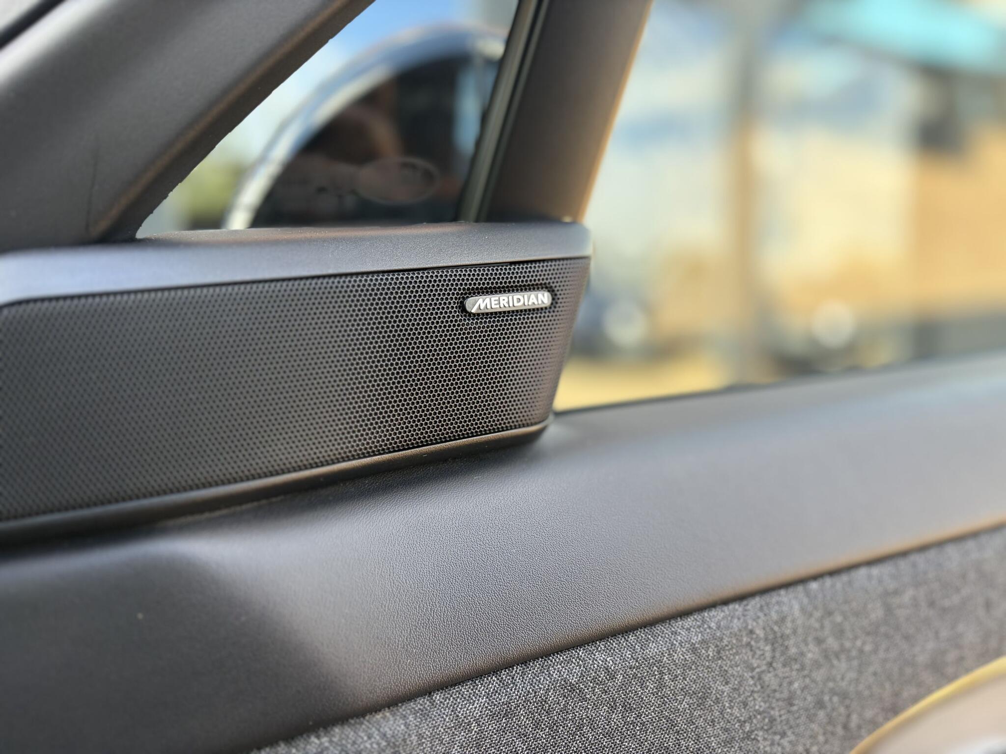 Land Rover Range Rover Sport view 23